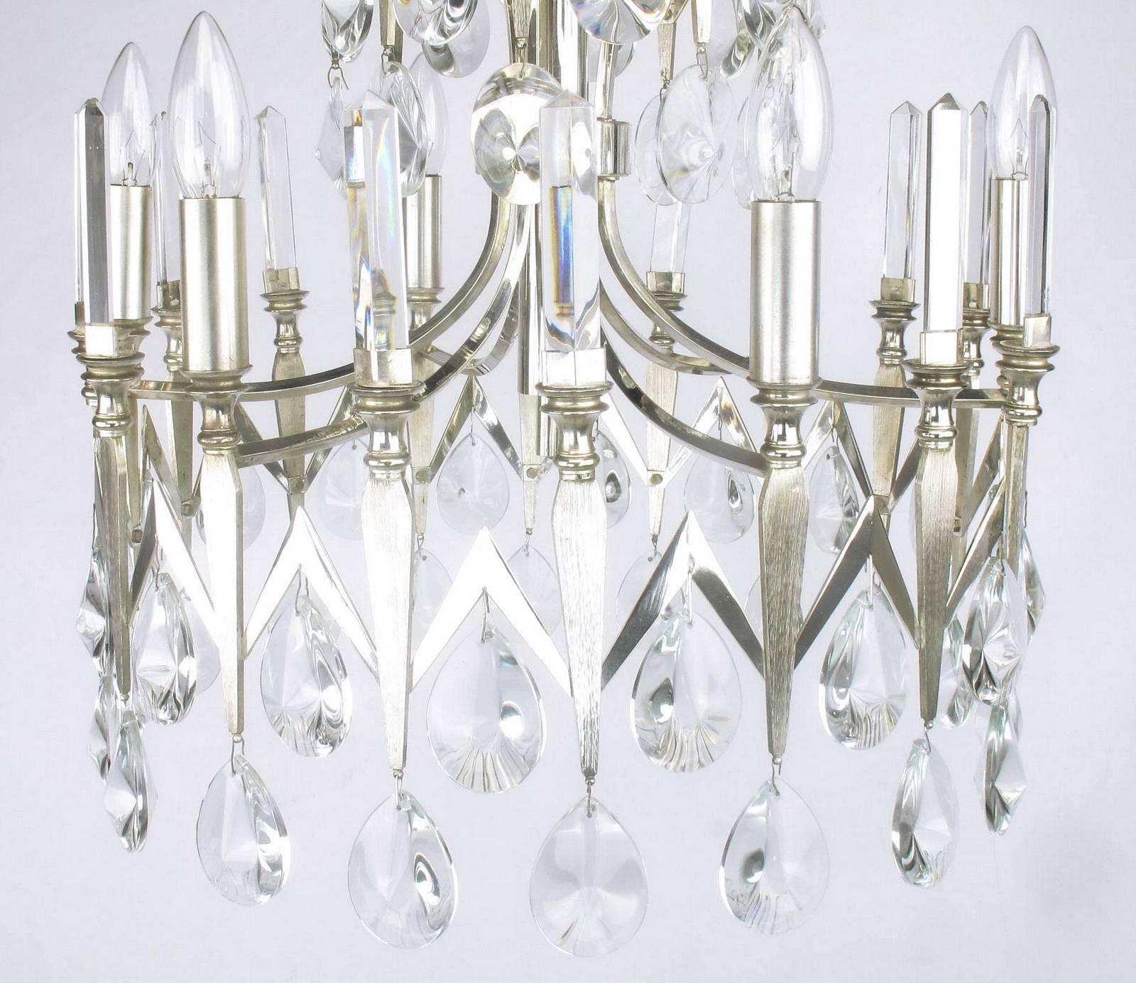 Raro lampadario a nove luci in argento e cristallo di importazione italiana Gaetano Sciolari In condizioni ottime in vendita a Chicago, IL