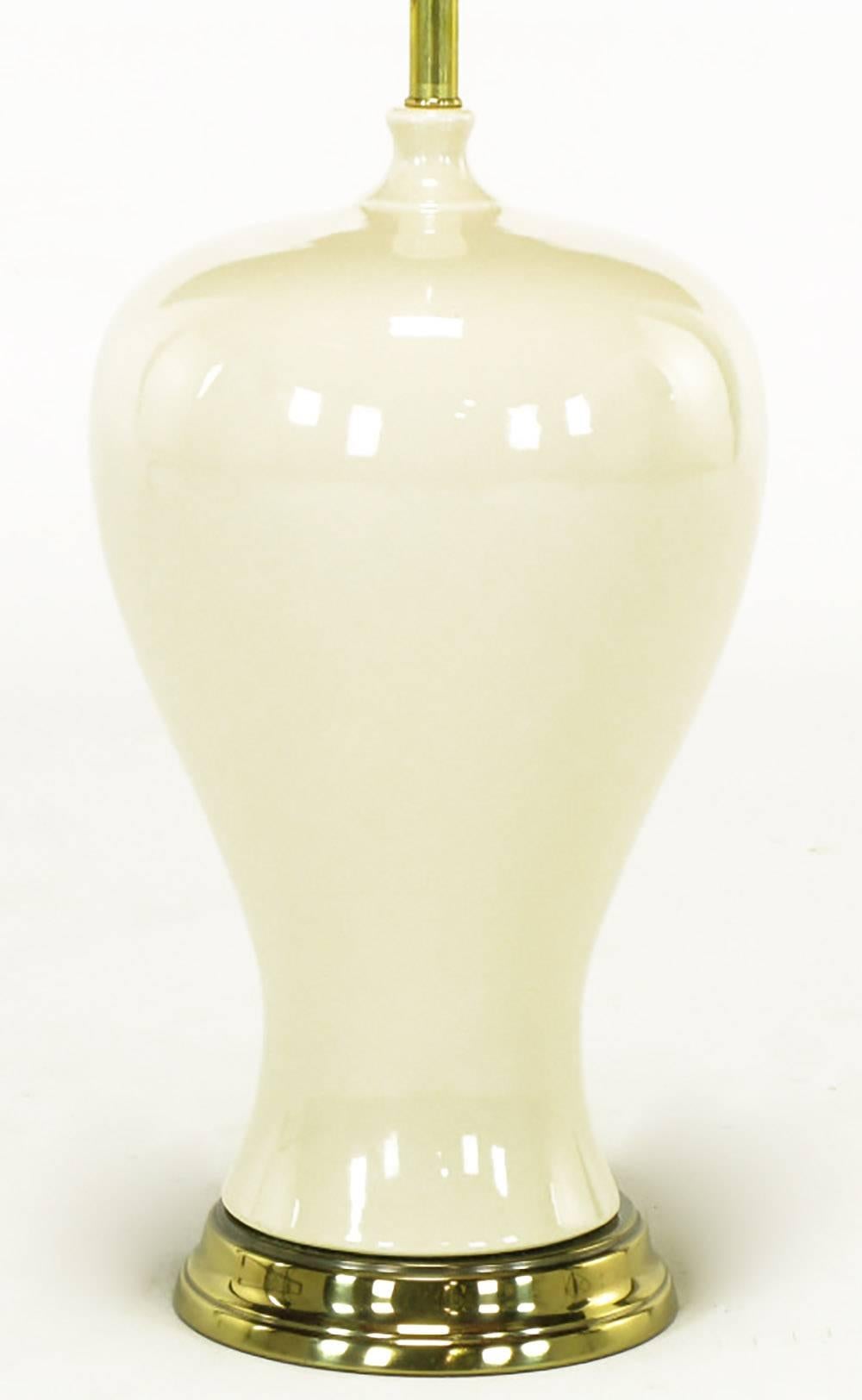 Late 20th Century Pair of Ivory Glazed Curvaceous Vase Form Ceramic Table Lamps For Sale