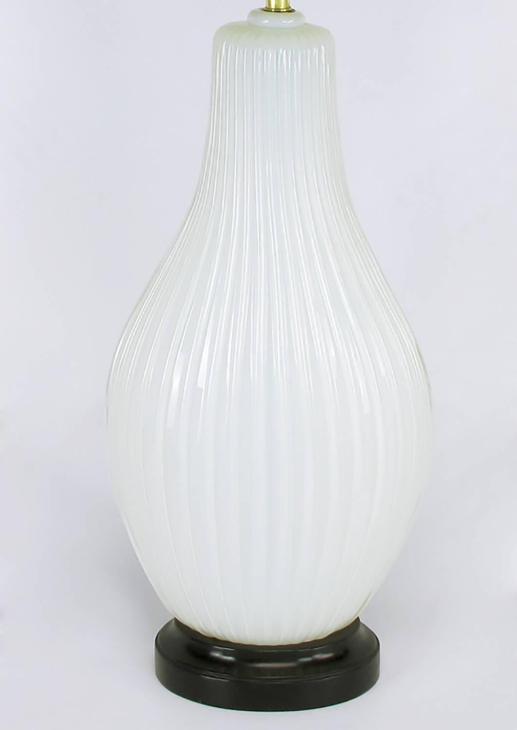 Italian Murano Ribbed Gourd-Form White Opaline Glass Table Lamp For Sale