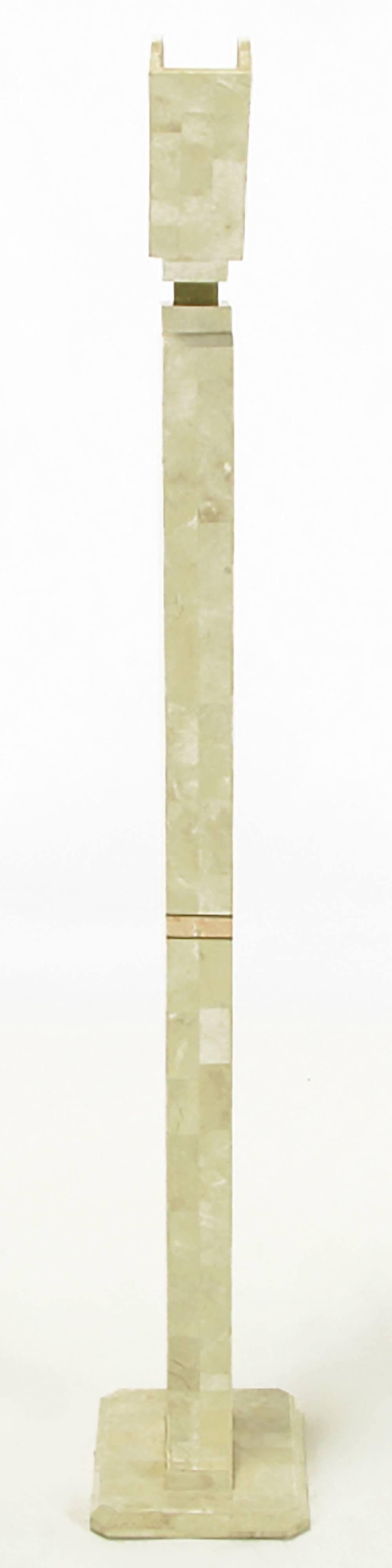 Lampadaire en pierre fossile tessellée de Robert Marcius pour Casa Bique Bon état - En vente à Chicago, IL