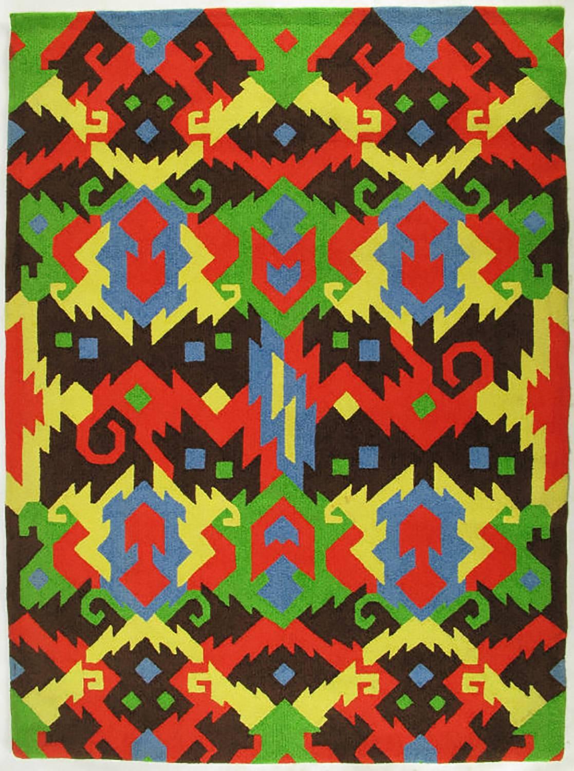 Schokoladenbraun, Safrangelb, Himmelblau, Grasgrün und Chinarot, kombiniert in einem von den Maya inspirierten abstrakten Muster, sind die herausragenden Merkmale dieser beiden 6' x 8' großen Wollteppiche des Teppichmachers Edward Fields.