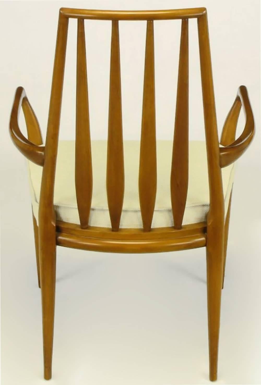 Pair of Bert England Sculpted Walnut and Off-White Linen Slatback Armchairs In Excellent Condition For Sale In Chicago, IL