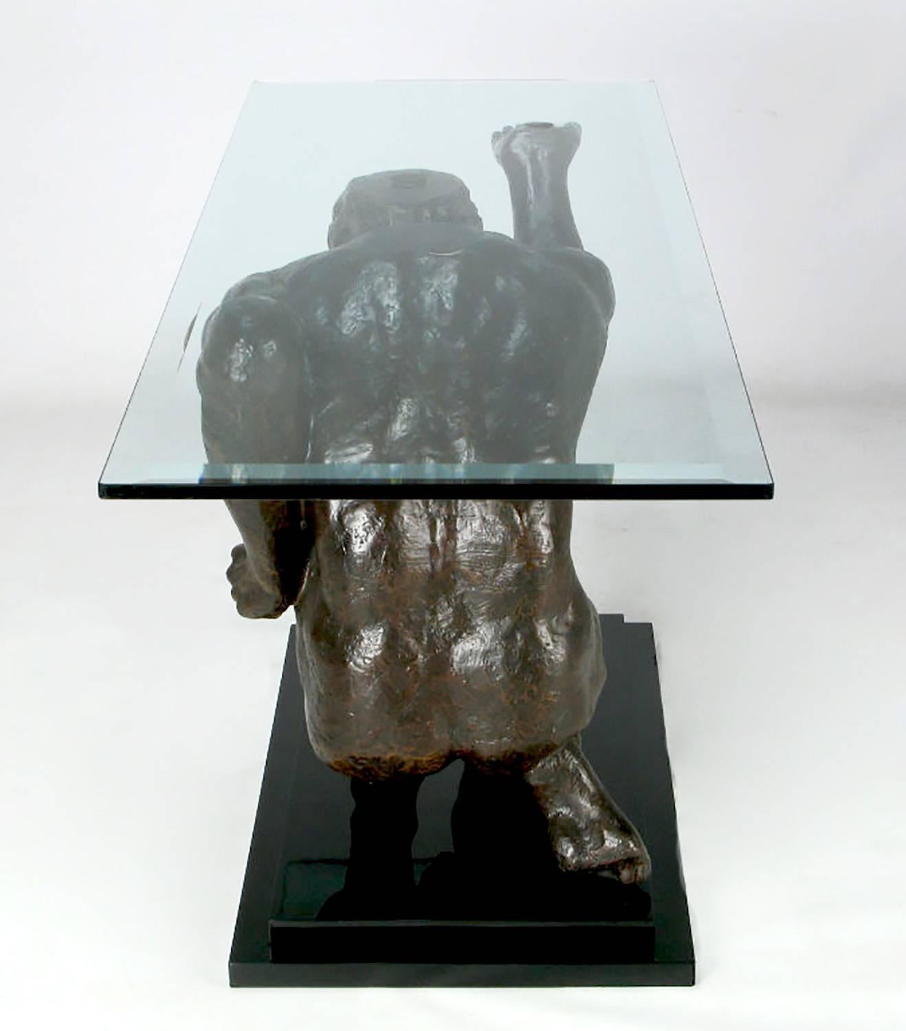 Lifesize Bronze Finish Atlas Skulptur Konsolentisch im Zustand „Hervorragend“ im Angebot in Chicago, IL