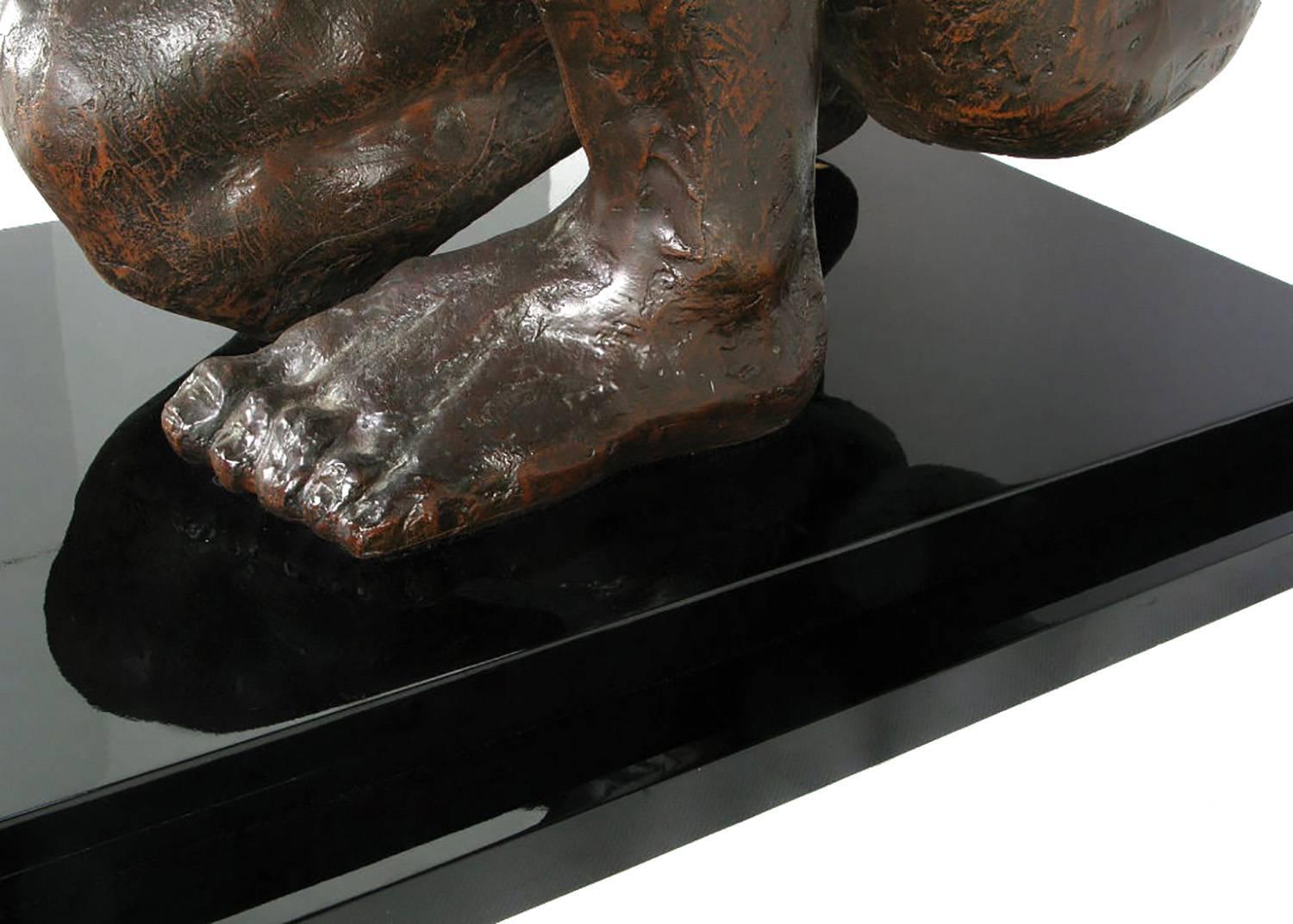 Gesso Table console Atlas avec sculpture grandeur nature, finition en bronze en vente