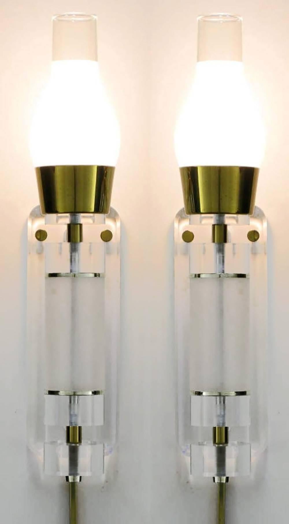 Mid-Century Modern Extraordinary Pair of Lucite, Brass and Glass Wall Sconces For Sale