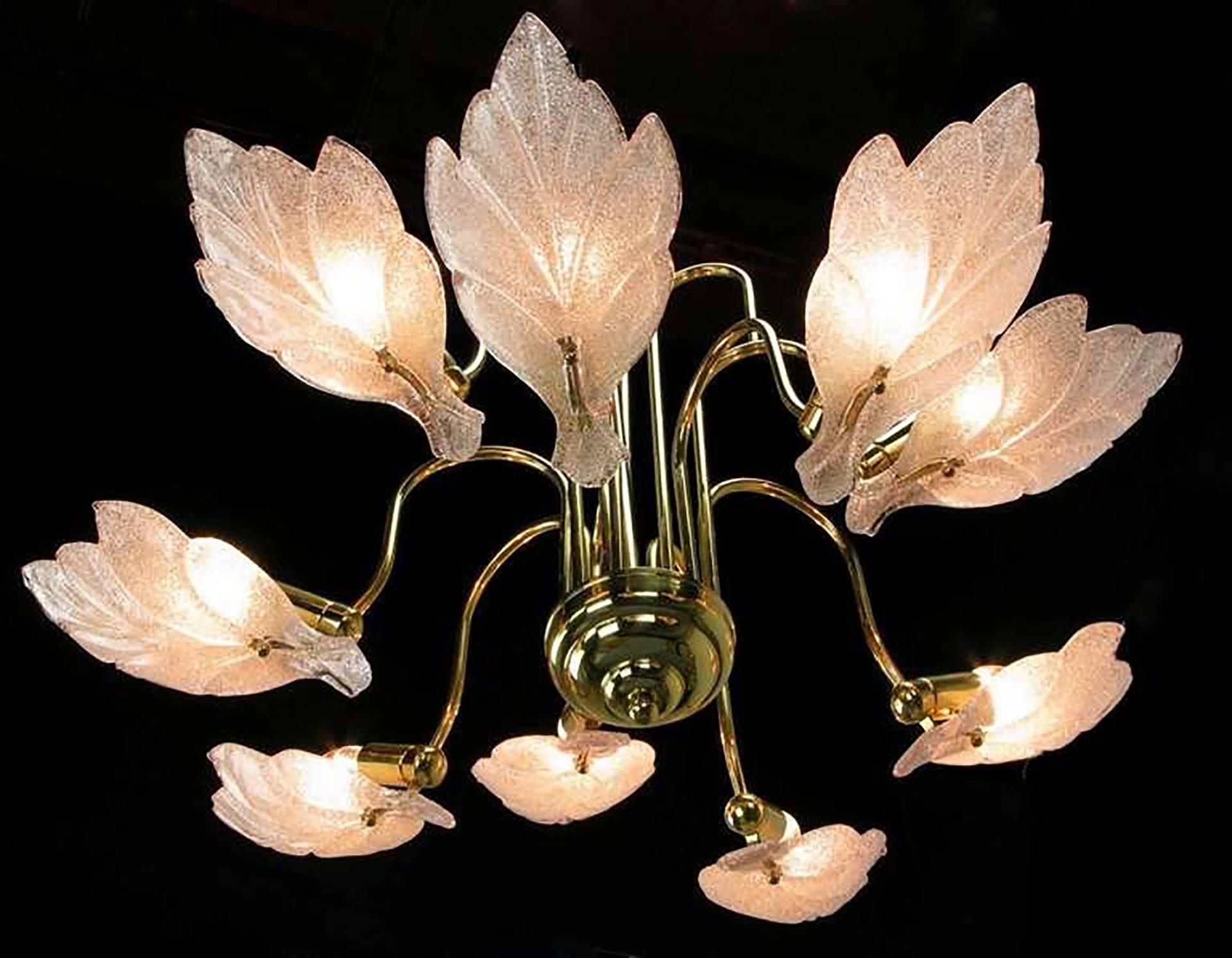 Mid-Century Modern Nine-Arm Murano Glass Leaf Chandelier in the Style of Barovier & Toso For Sale
