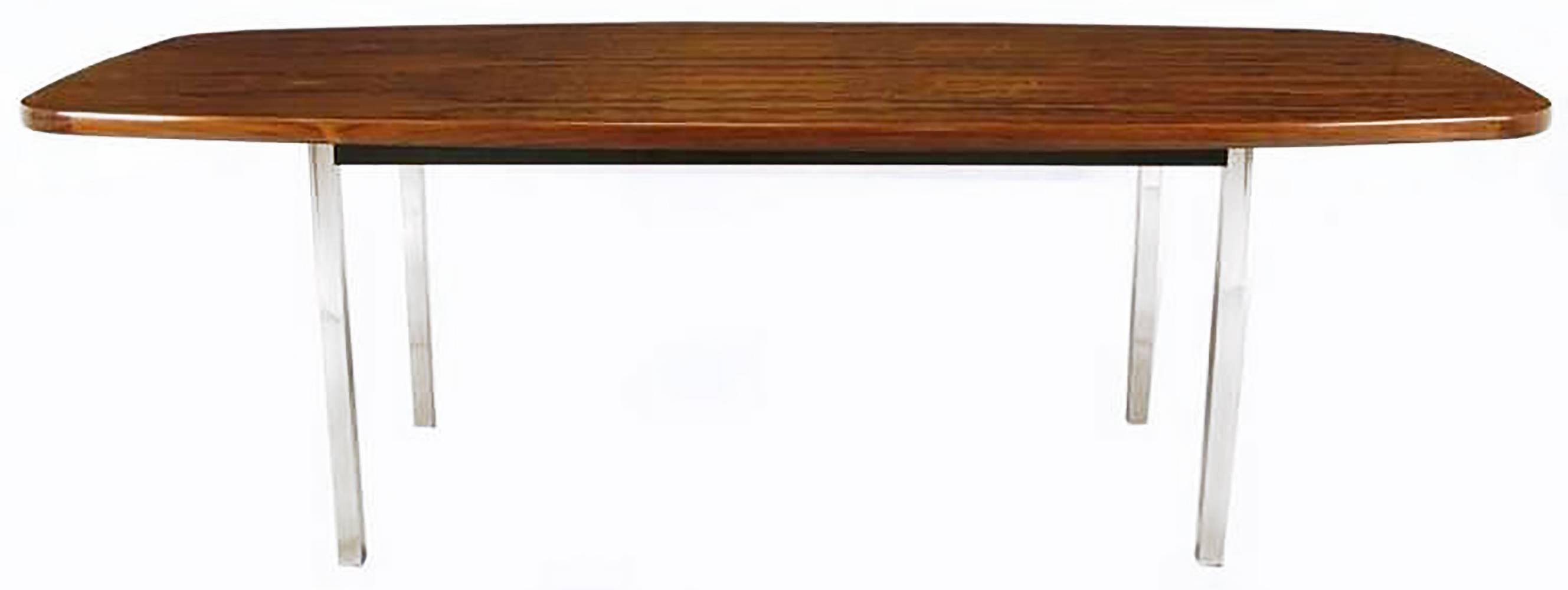 Poli Table de salle à manger Dunbar en bois de rose avec base en acier inoxydable poli en vente