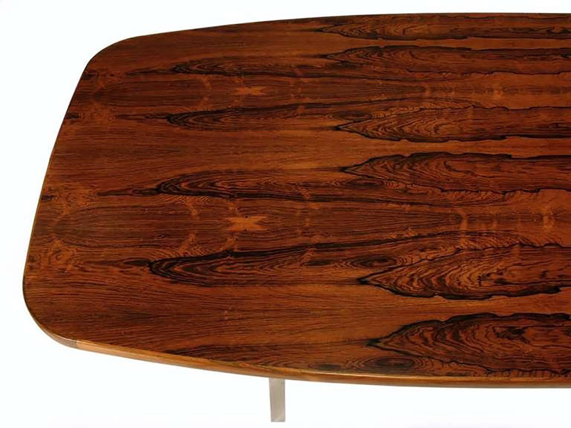 Fin du 20e siècle Table de salle à manger Dunbar en bois de rose avec base en acier inoxydable poli en vente