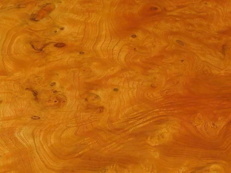 Brass Rare Mastercraft Tangerine Burl Amboyna Nightstands with Acid Etch Detail For Sale