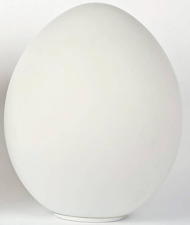 Pair Of Laurel Lamp Company Glass Egg Lamps For At 1stdibs Pair Of Iconic Glass Egg Shaped Table Lamps From Laurel Lamp Company Form