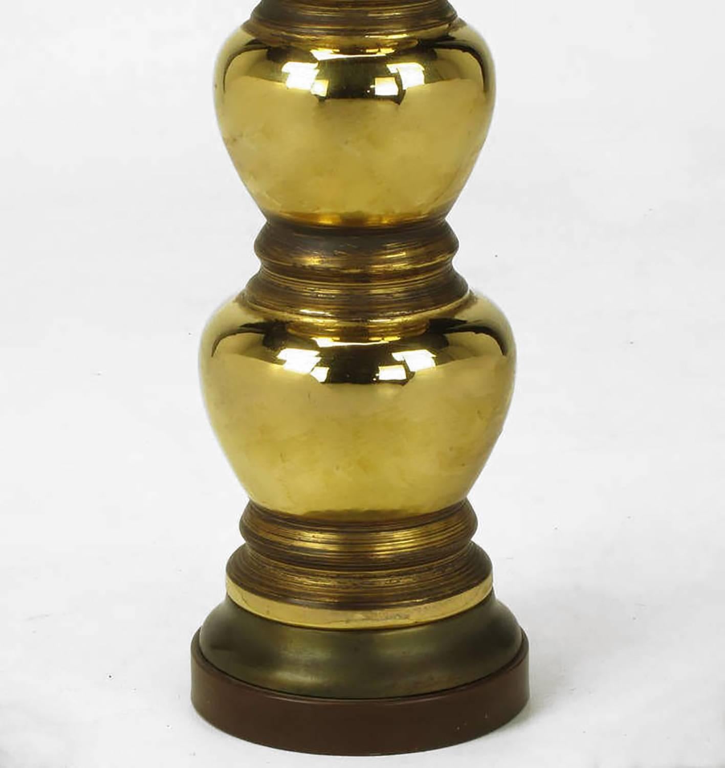 Metal Pair of 1930s Gold-Plated Mirror Glazed Porcelain Quadruple Gourd Table Lamps For Sale