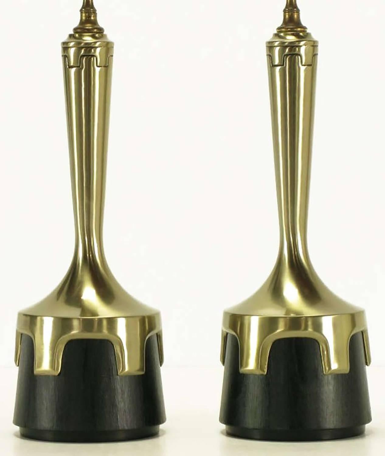 Mid-Century Modern Paire de lampes de bureau Frederick Cooper en nickel et noyer ébénisé en vente