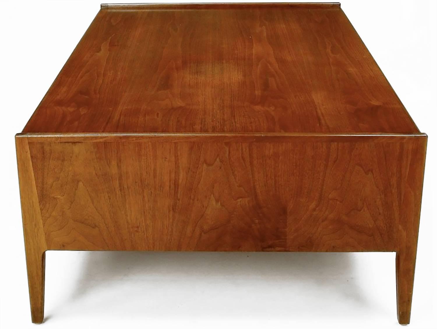 Mid-Century Modern Richard Thompson for Glenn of California Walnut Coffee Table