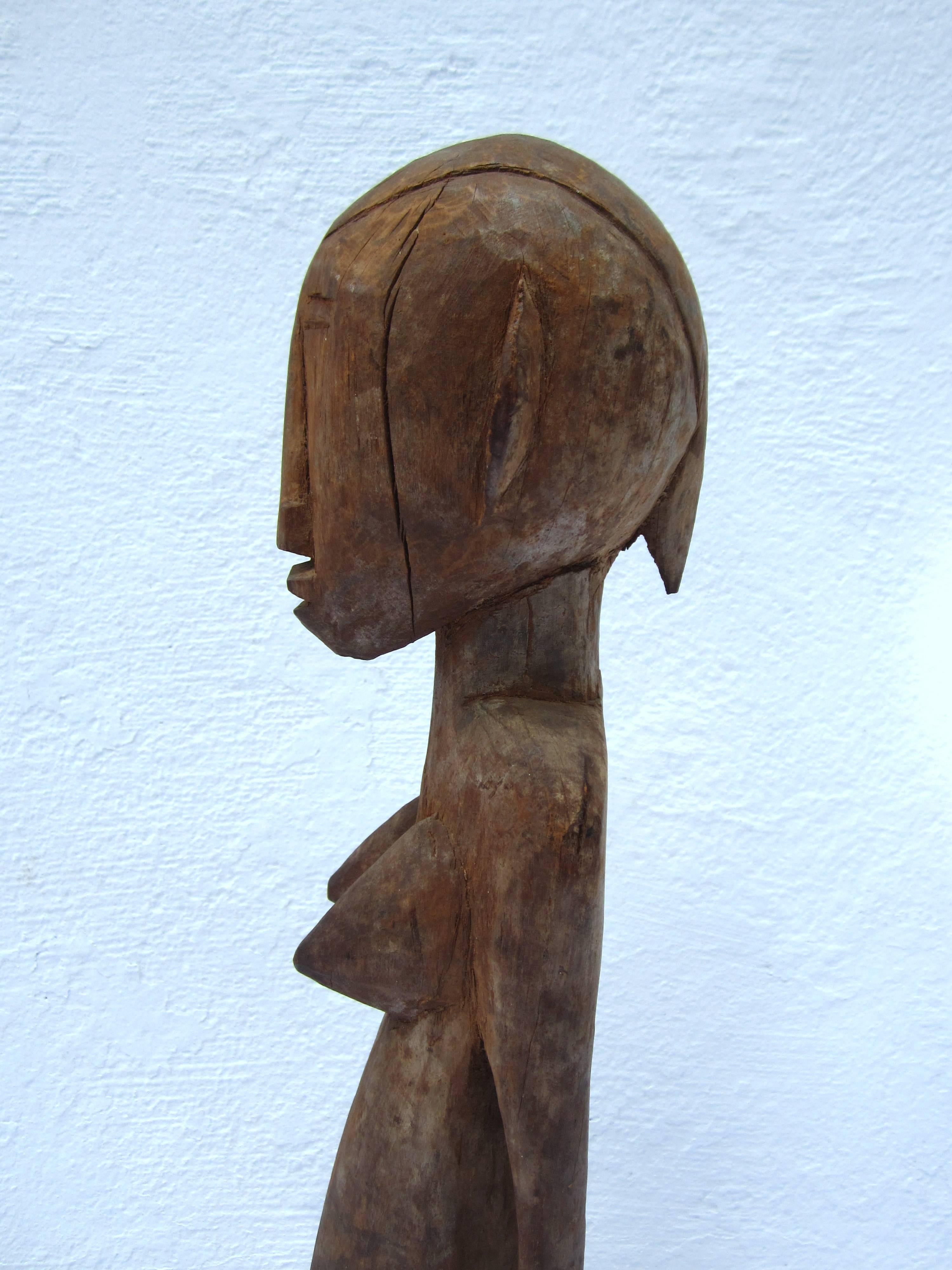 Tribal Wood Carved Statue In Good Condition For Sale In East Hampton, NY