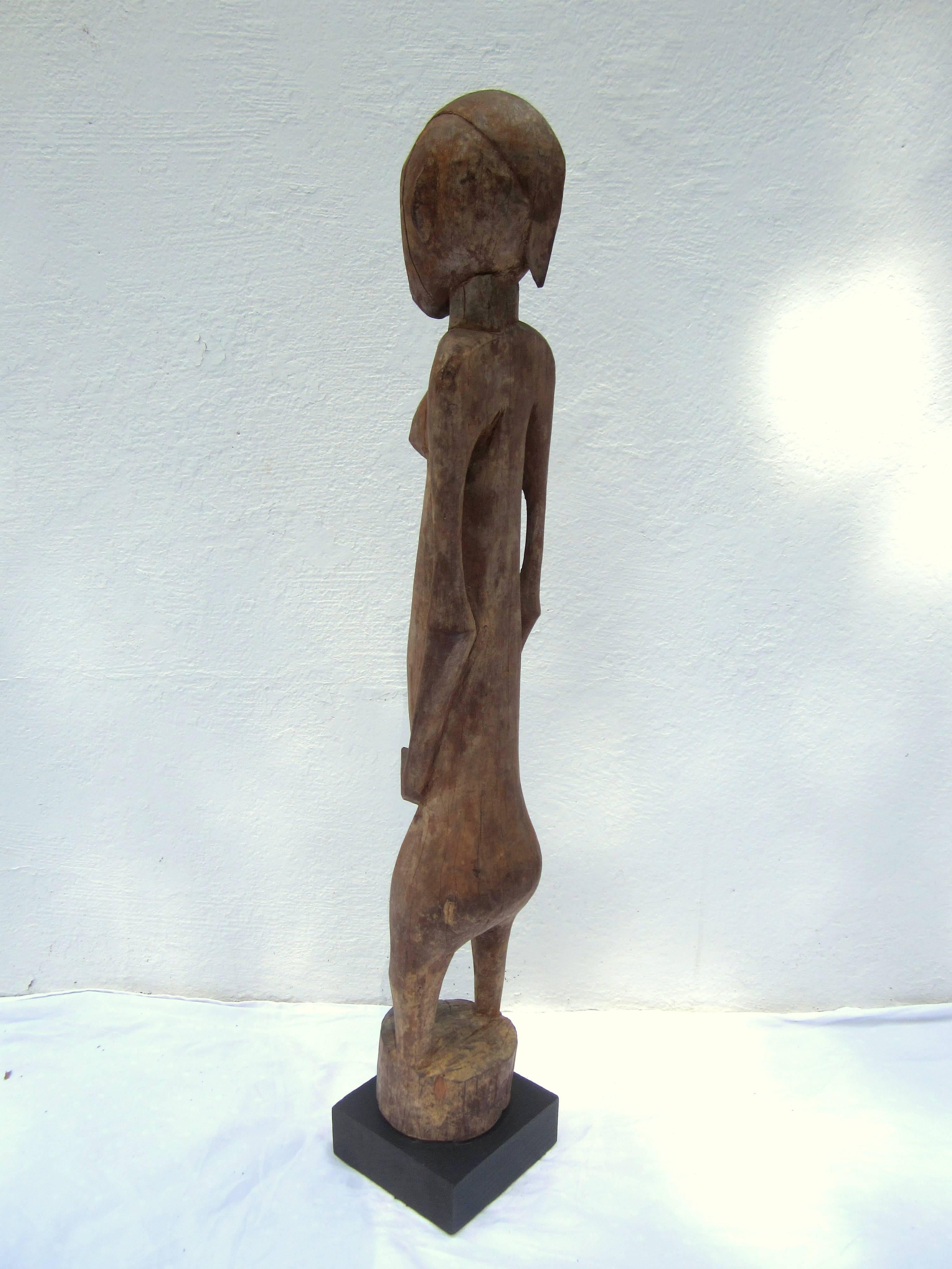 20th Century Tribal Wood Carved Statue For Sale