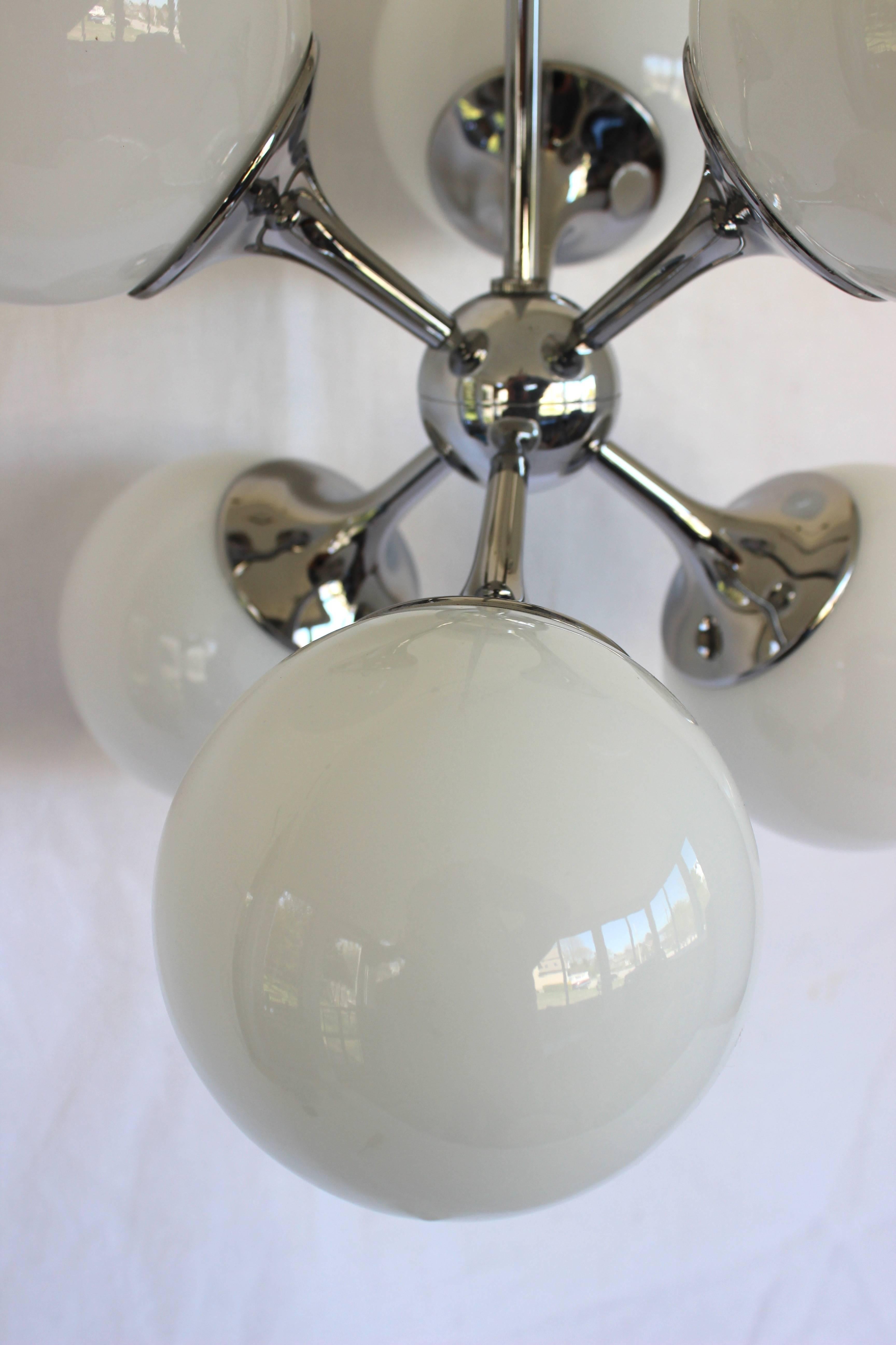 Mid-Century Modern Lampe à suspension Spoutnik de Lightolier en vente