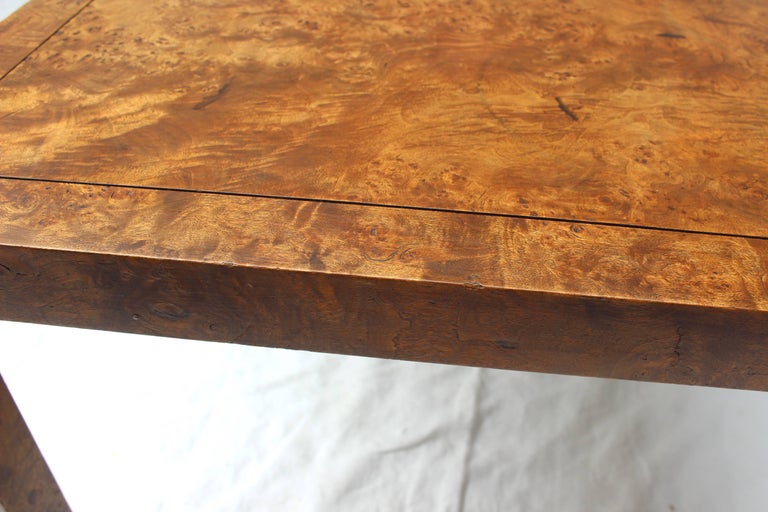 Wonderful Parsons style burl wood veneer coffee table by John Stuart Inc. Grand Rapids, New York.