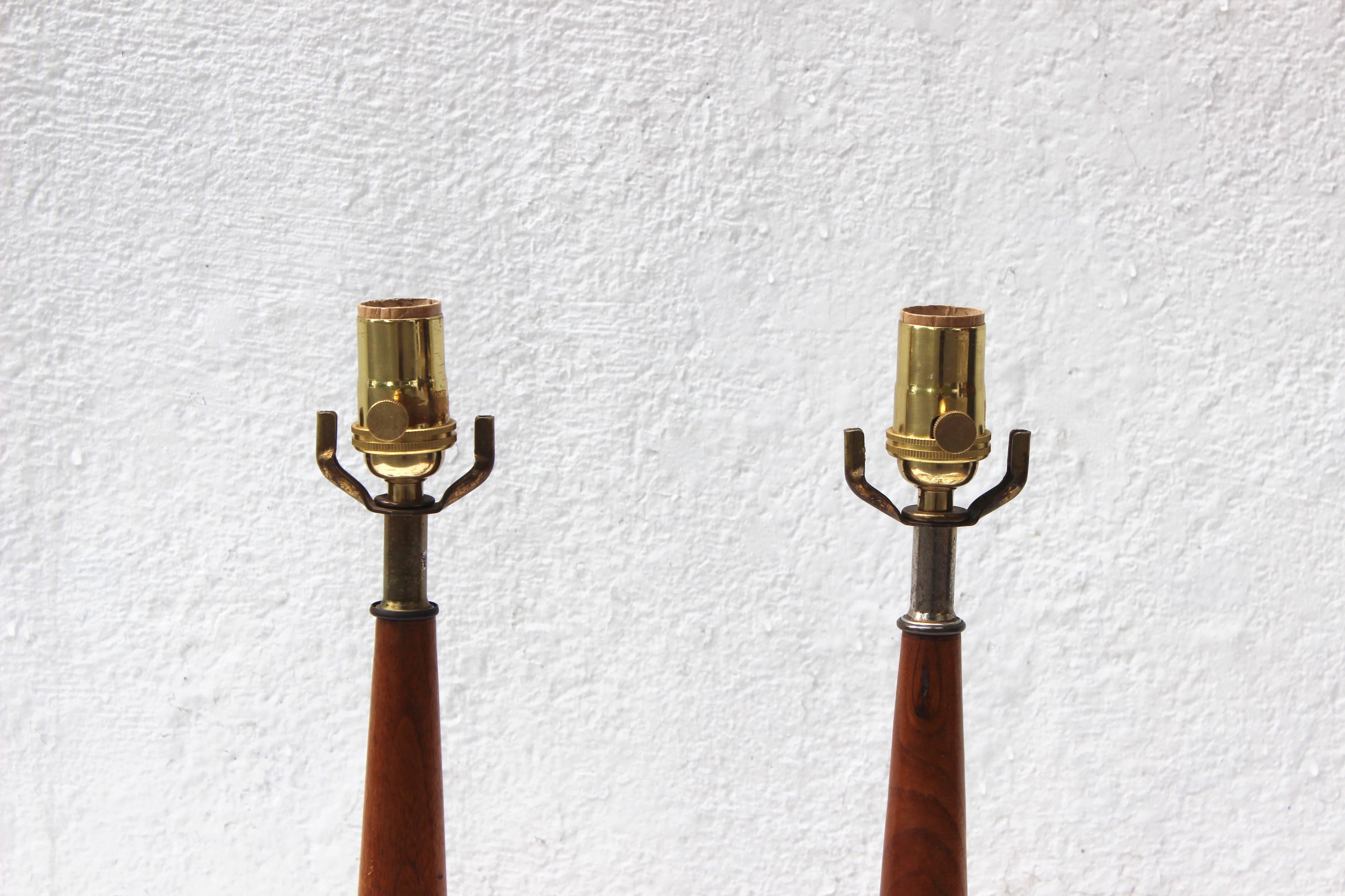 Fabulous pair of brass and wood table / nightstand lamps by Tony Paul for Westwood.
