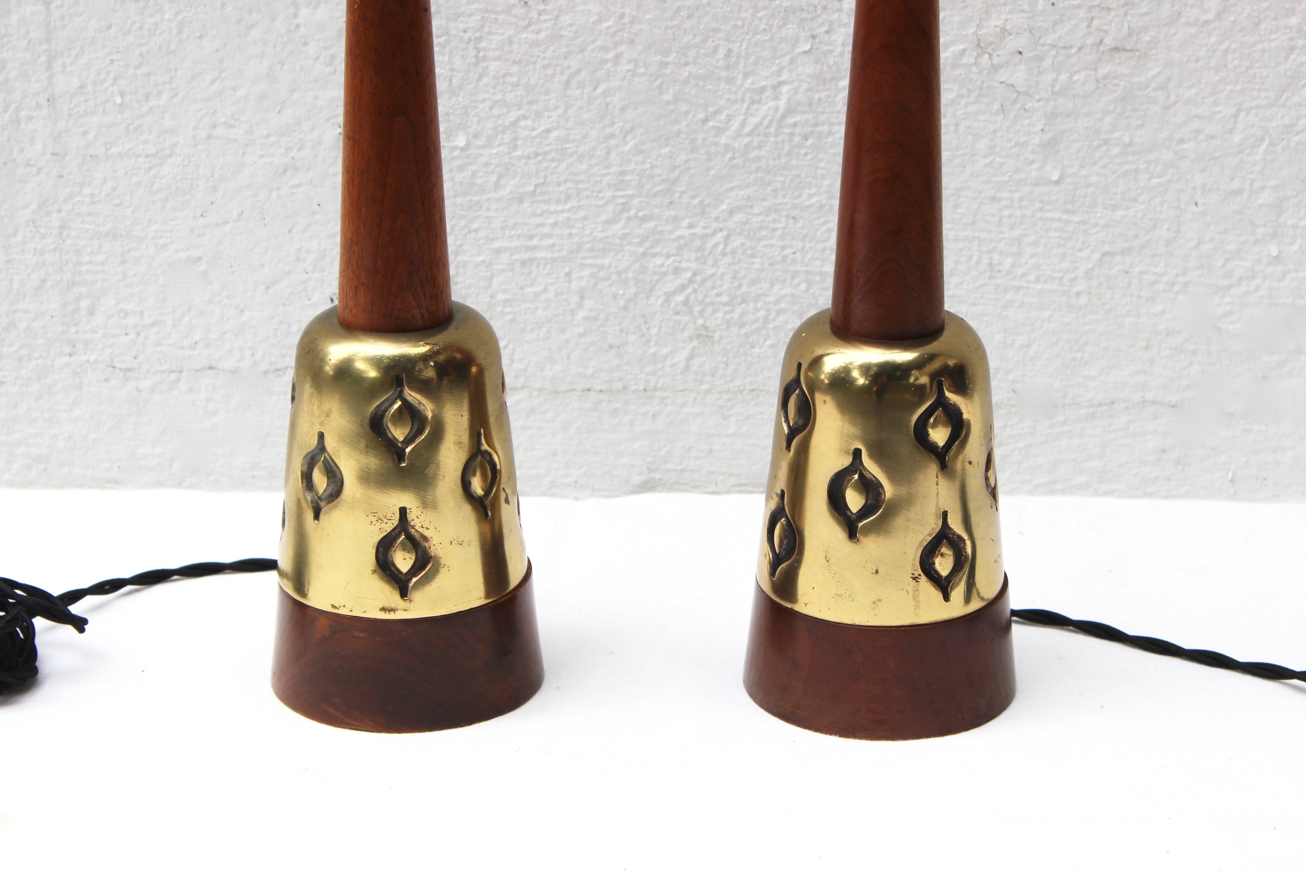 Mid-Century Modern Pair of Tony Paul Brass and Walnut Lamps