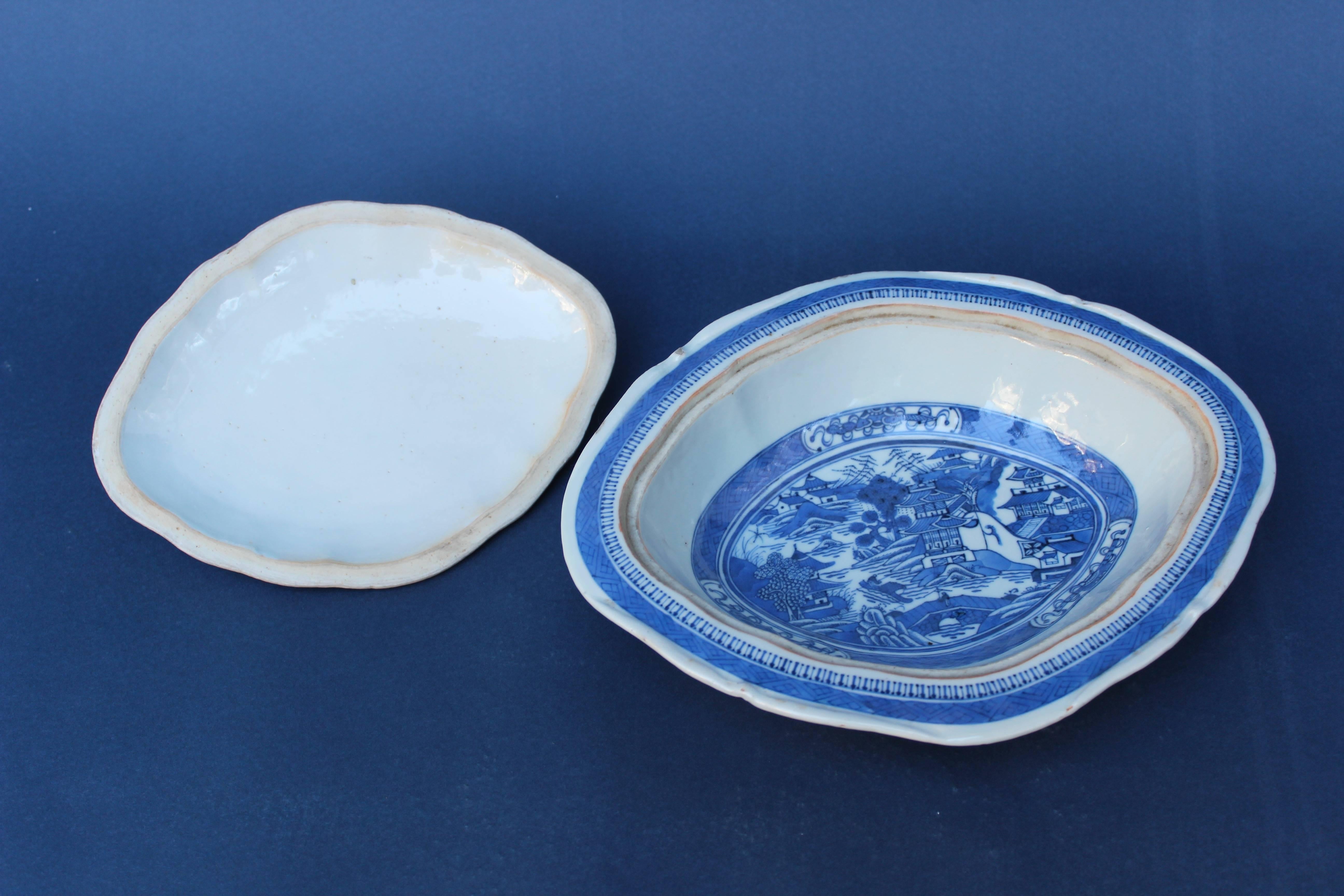 18th Century and Earlier Blue and White Chinese Canton Covered Dish