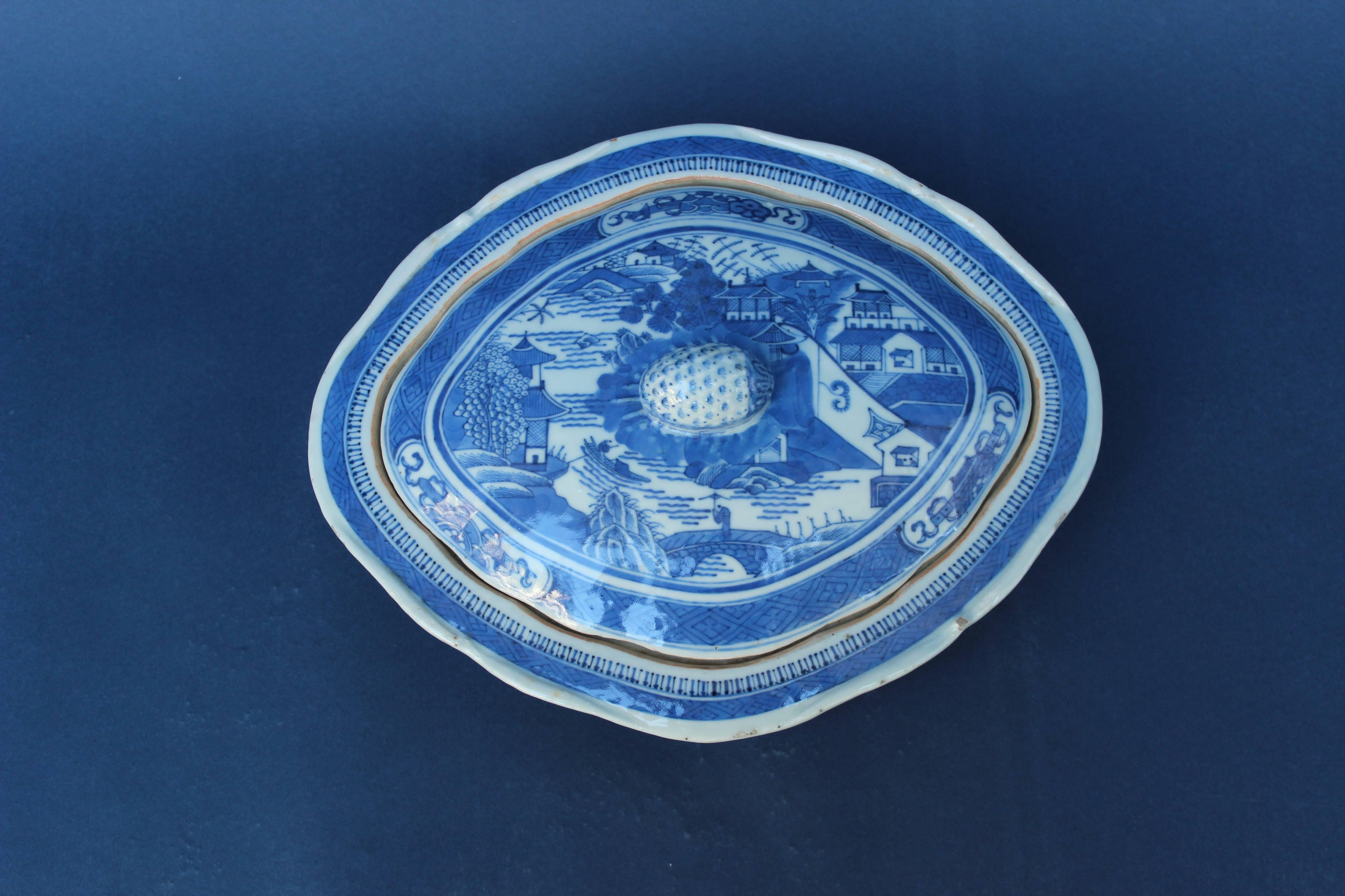 Blue and White Chinese Canton Covered Dish In Good Condition In East Hampton, NY
