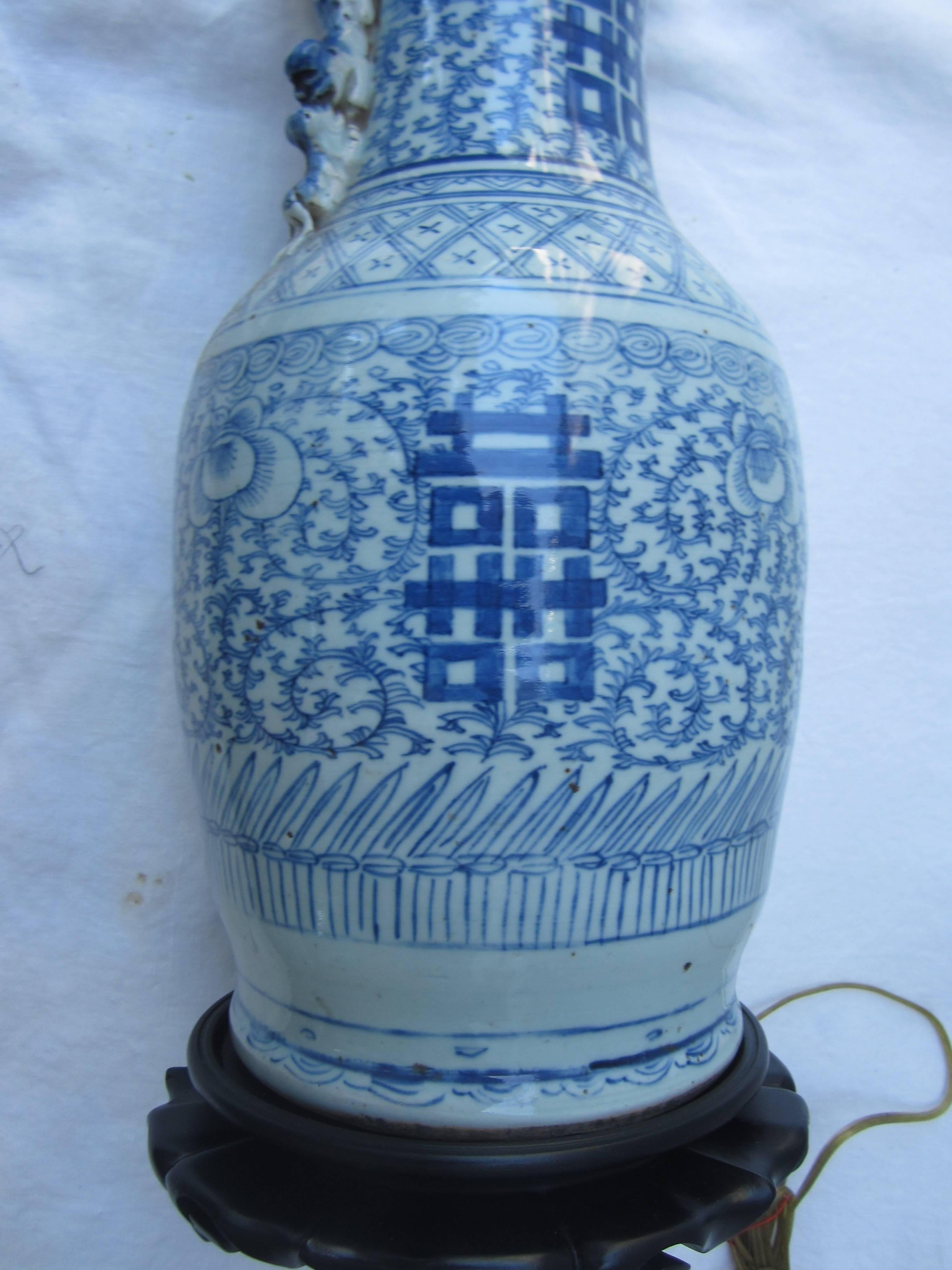 Chinese Blue and White Vase Lamp 2