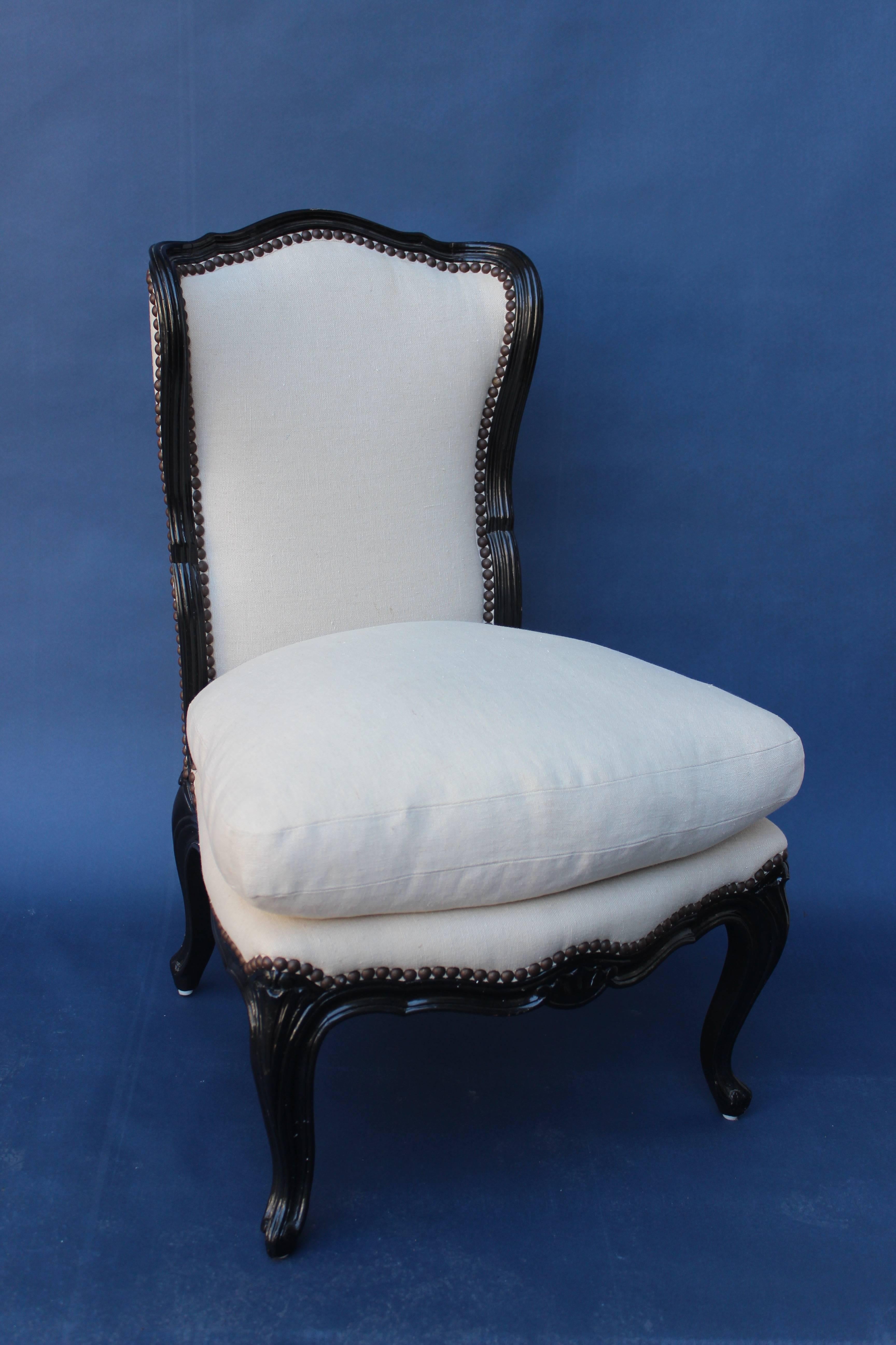 Linen Petit Louis XV Slipper Chair