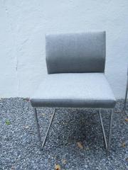 Paar Brueton Pull-Up Zag Stühle