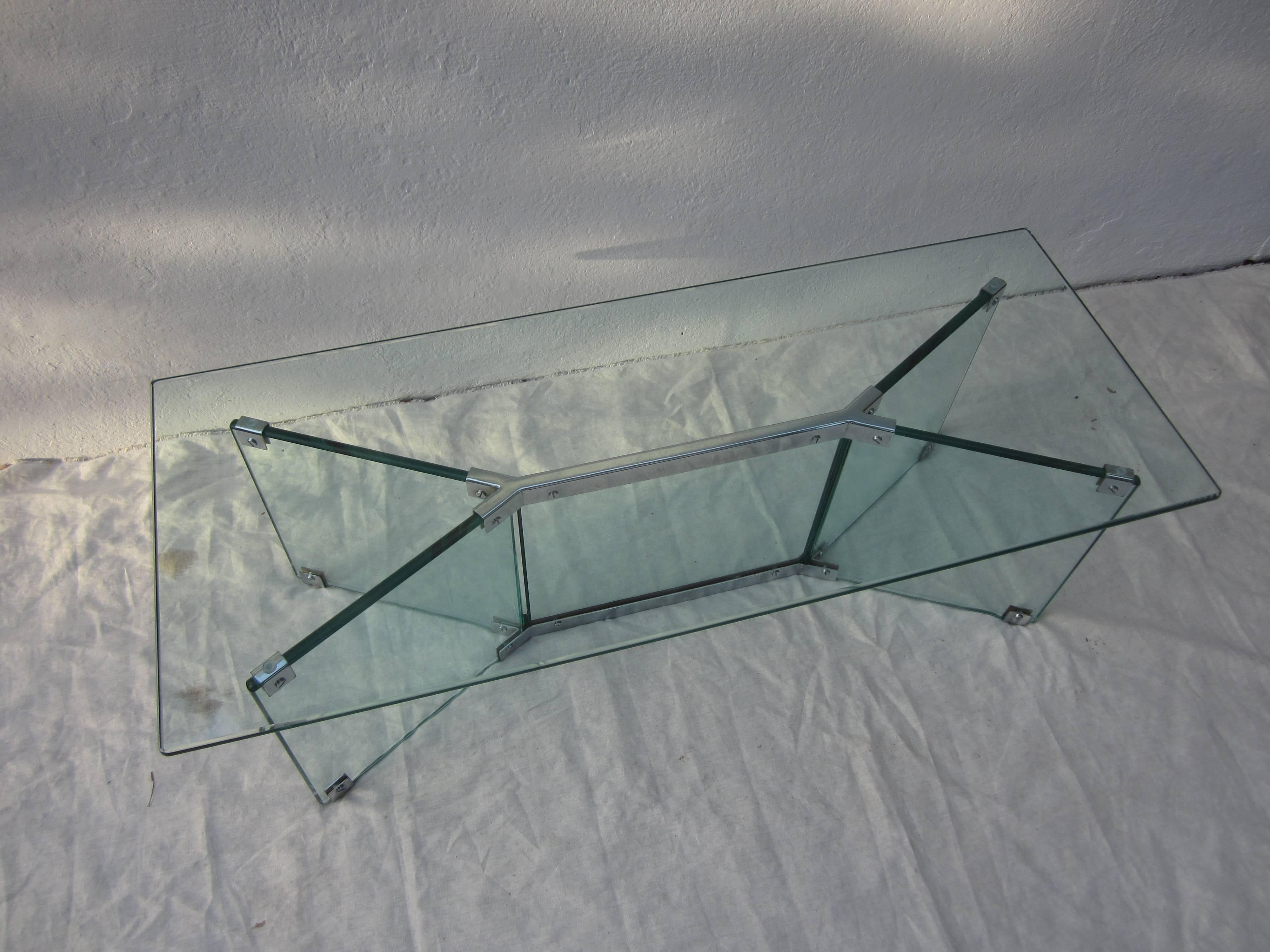 Glass Coffee Table in the Style of Pace For Sale 2