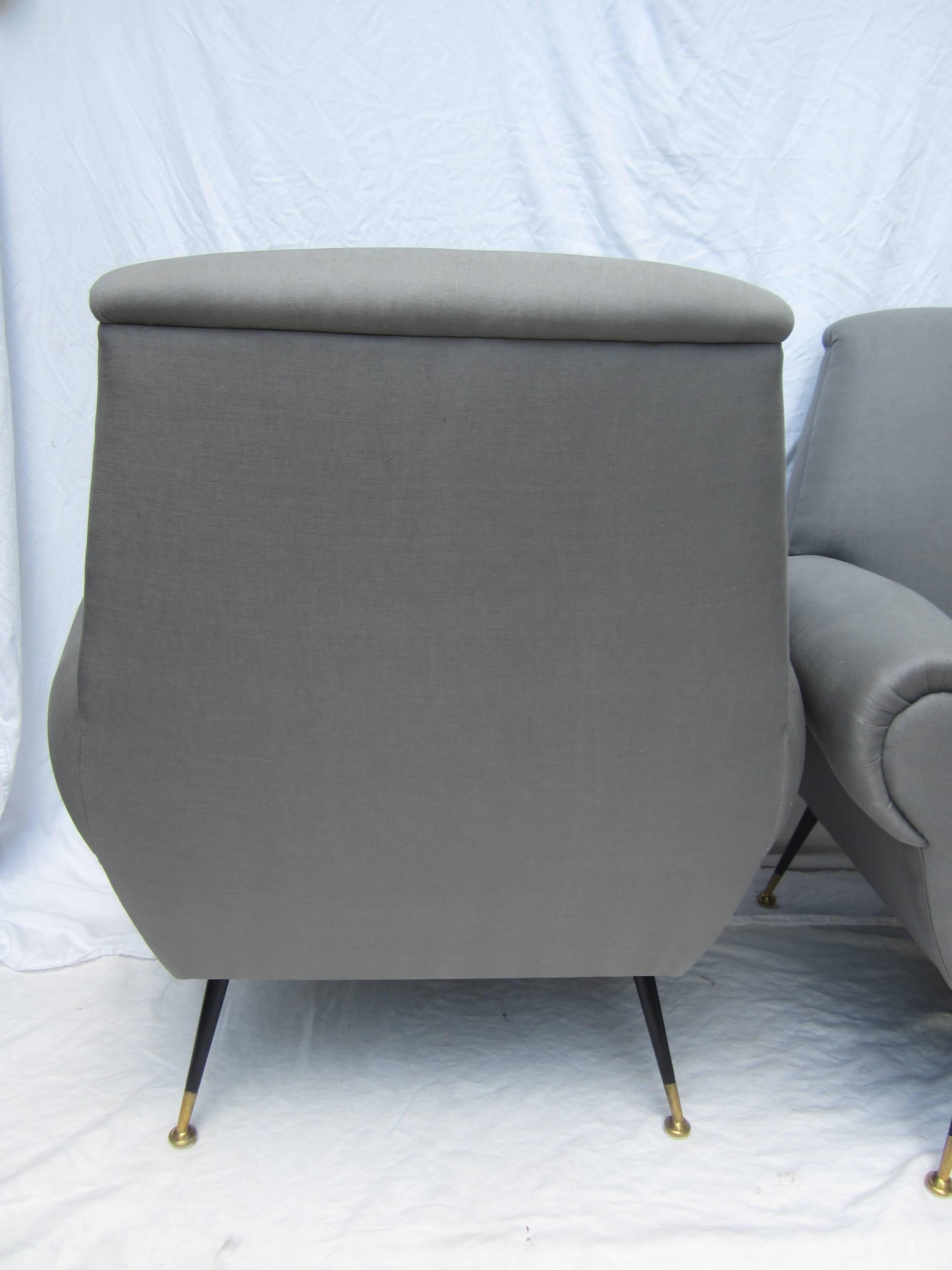 Pair of Italian Armchairs by Gigi Radice for Minotti In Excellent Condition In East Hampton, NY