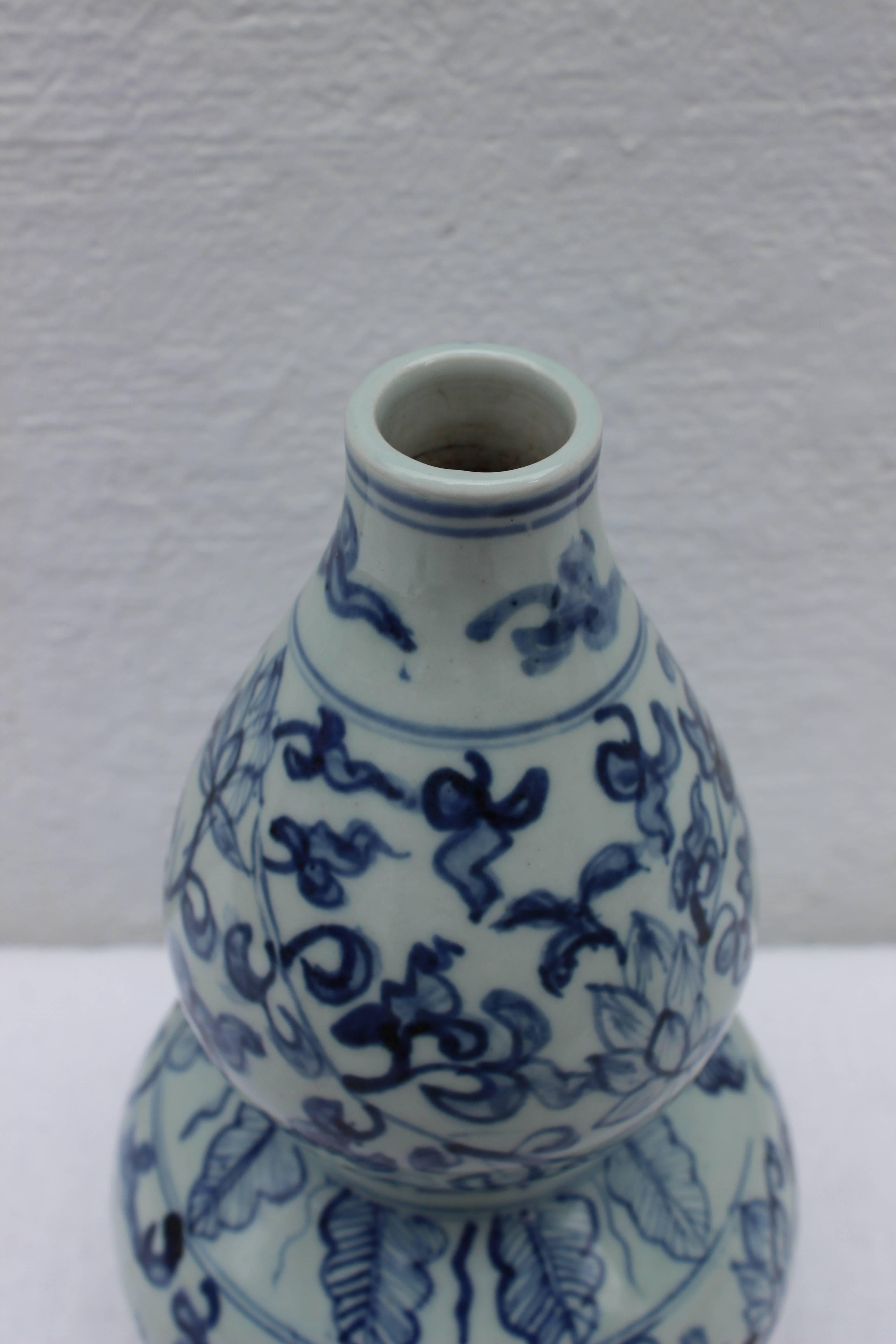 Chinese blue and white gourd shape vase.