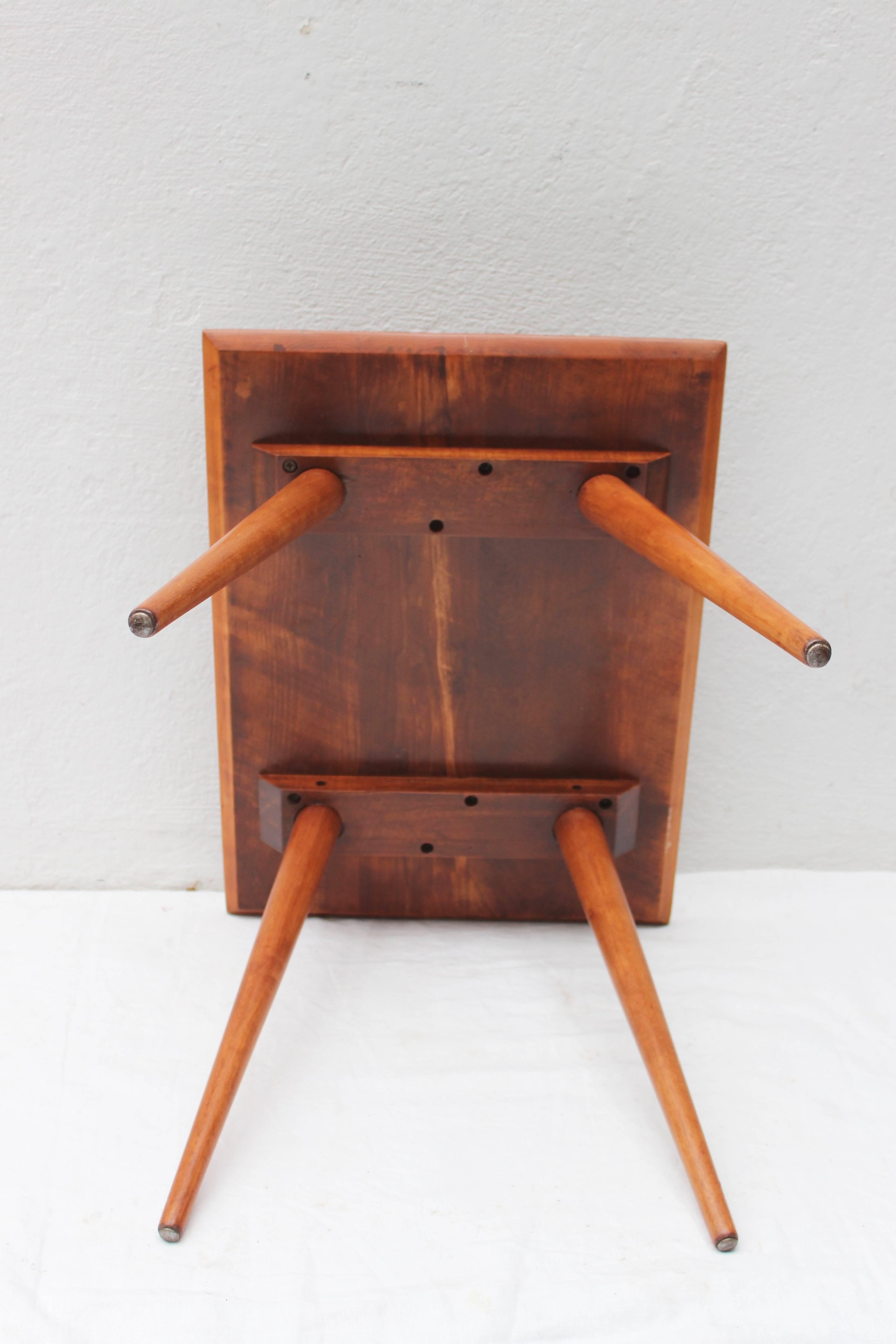 Mesa auxiliar Paul McCobb en venta 1