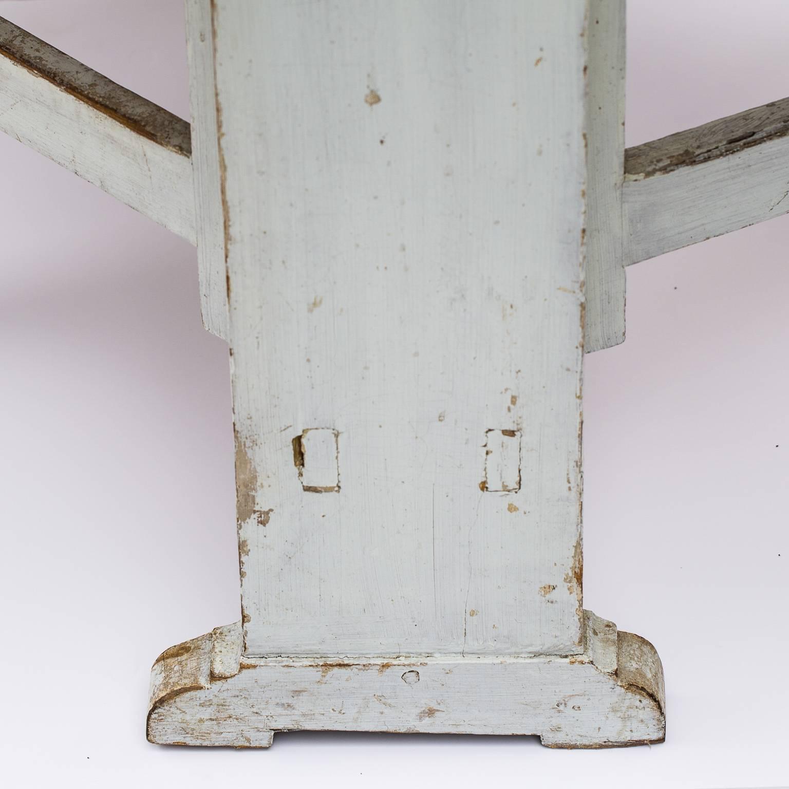 Swedish Pale Blue Painted Drop-Leaf Table, circa 1820 4