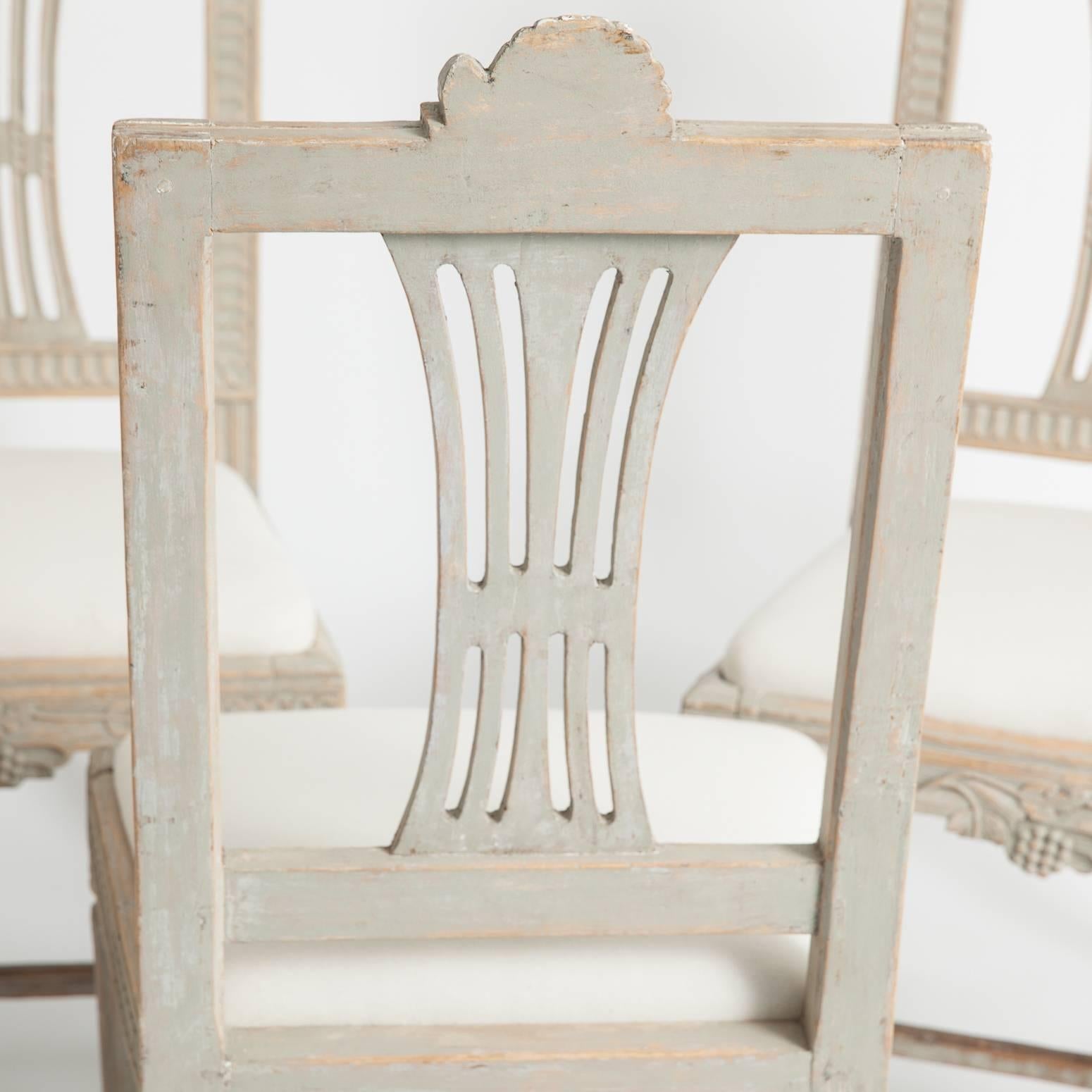 Set of Four Swedish Gustavian Period Dining Chairs, circa 1790 1