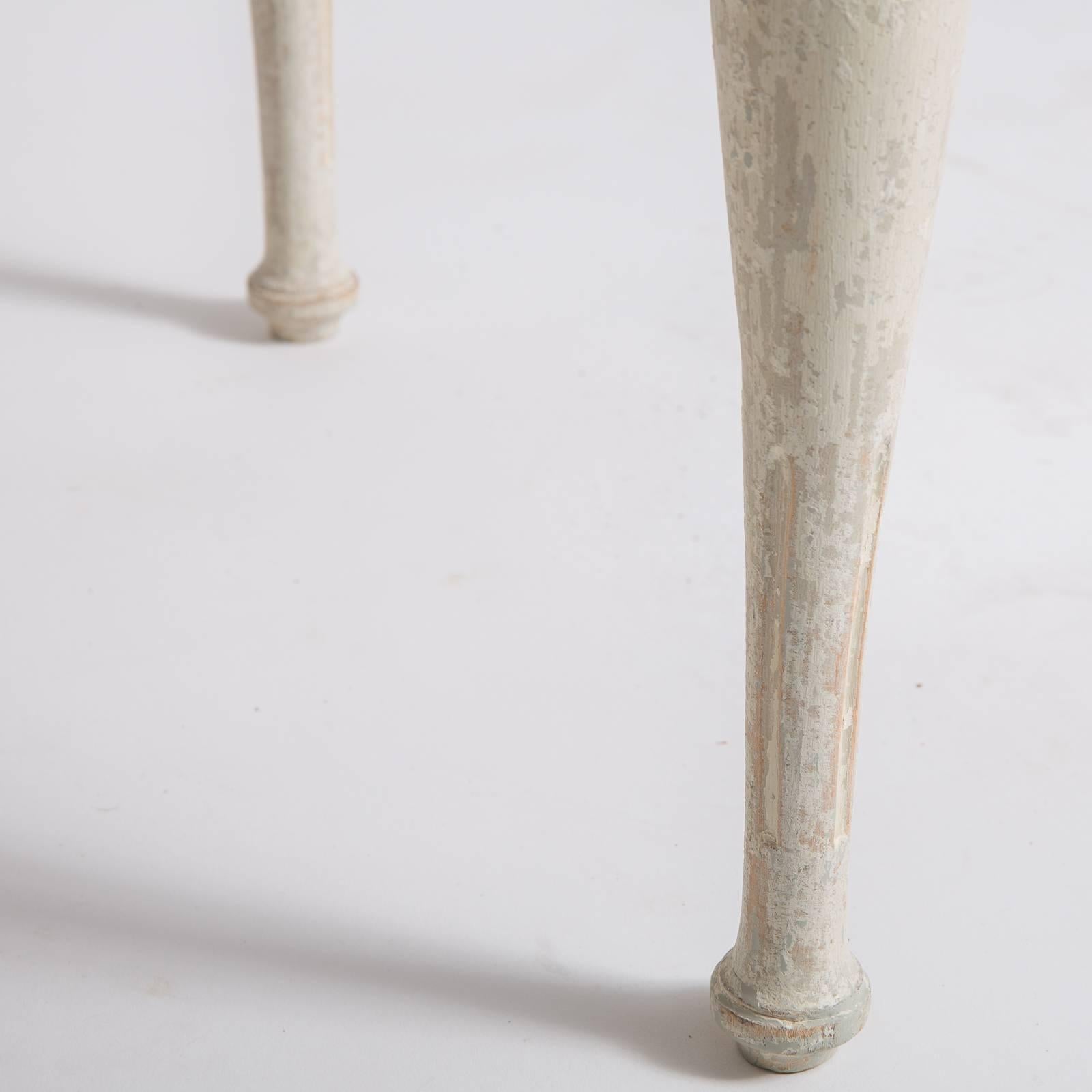 Pair of Swedish Gustavian Period Stools, circa 1790 In Excellent Condition In New Preston, CT