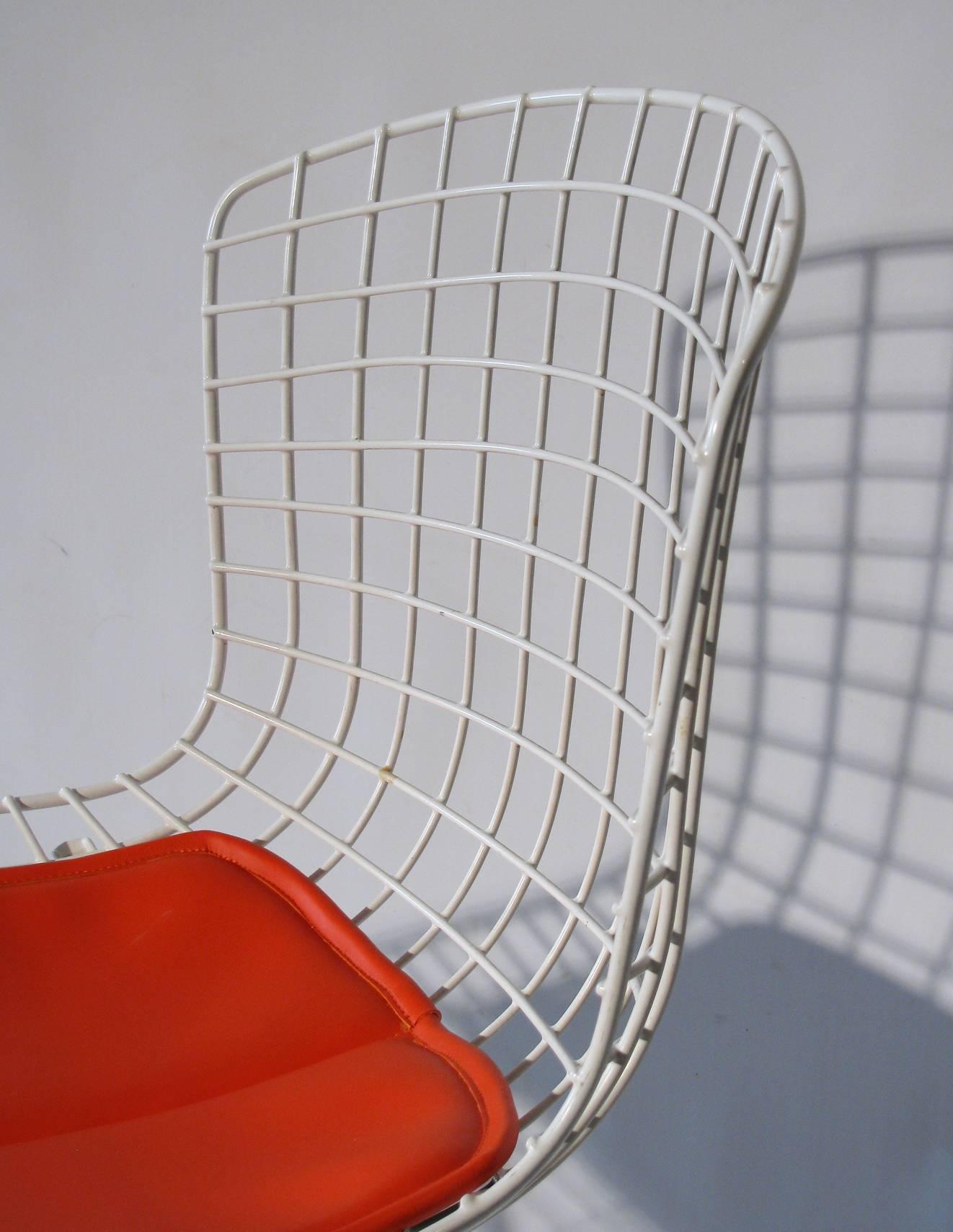 Mid-20th Century Harry Bertoia for Knoll Side Chairs, Pair