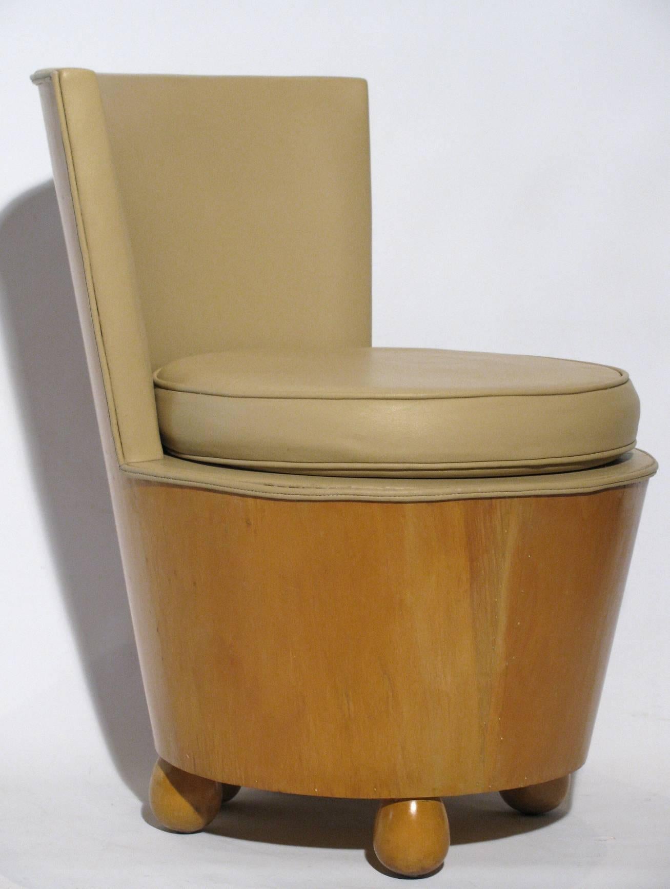Mid-20th Century Art Deco Style Tub Chairs, Attributed to Elsie de Wolfe For Sale