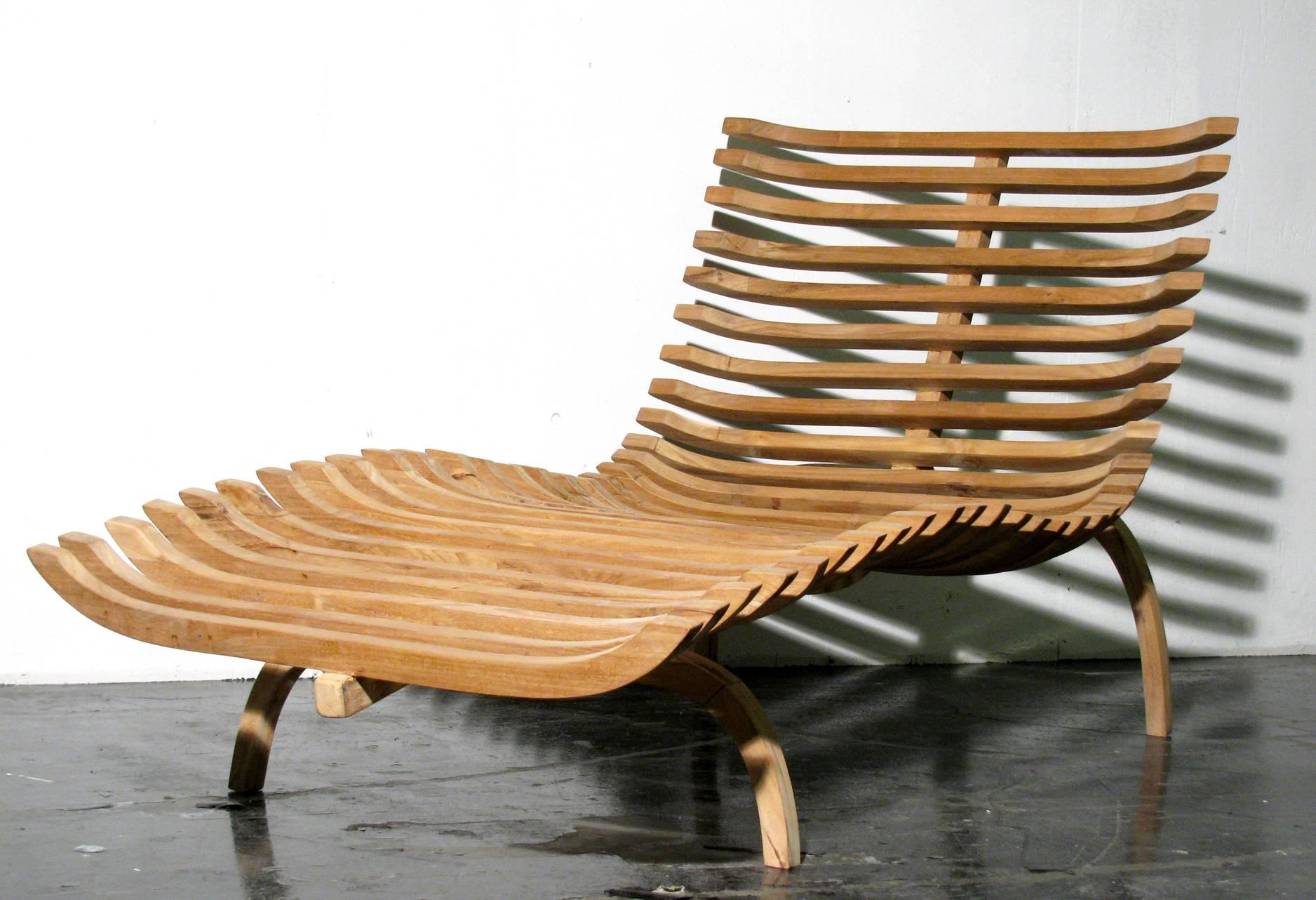Sculptural Teak Chaise Lounge In Excellent Condition For Sale In Austin, TX