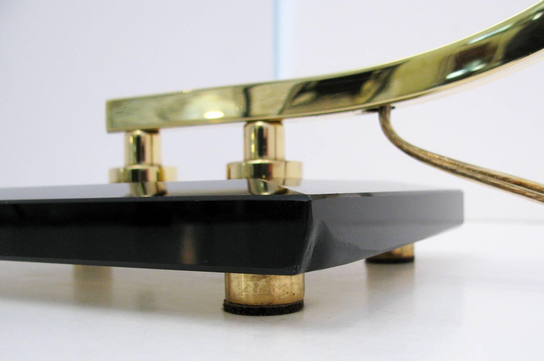 Modernist Brass Oyster Shell Table Lamp 3