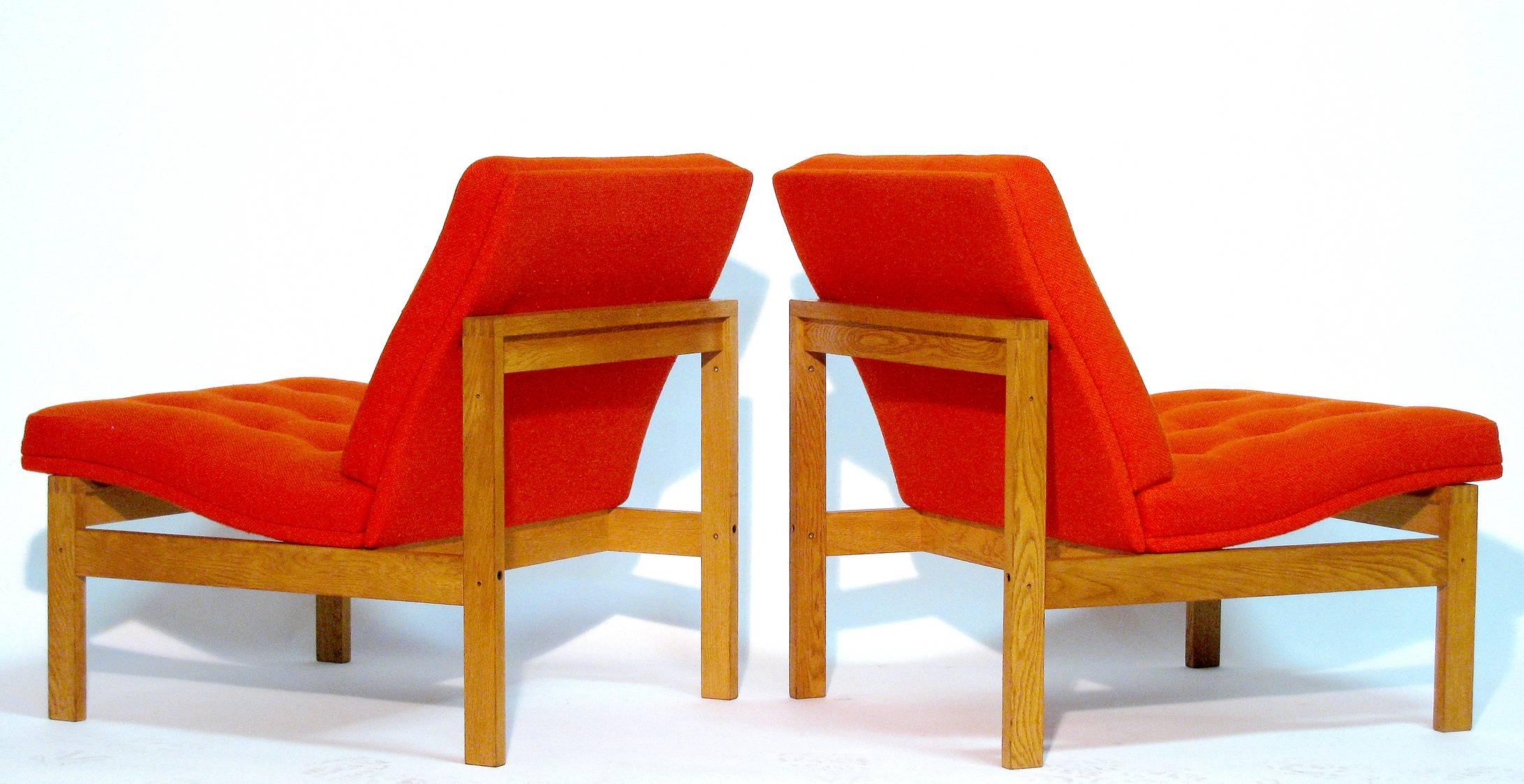 Pair of Easy Chairs by Ole Gjerløv-Knudsen and Torben Lind for France and Son In Excellent Condition For Sale In Austin, TX