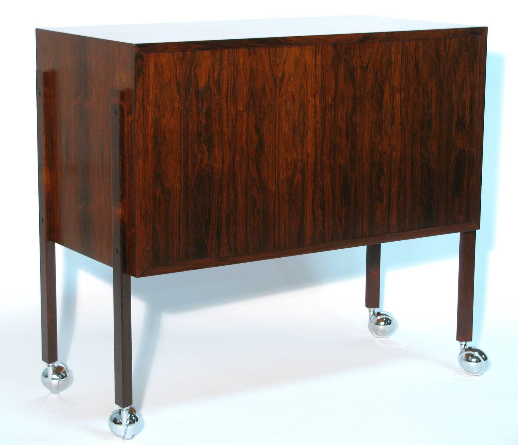 Danish Modernist Rosewood Lockable Bar Cabinet In Excellent Condition For Sale In Austin, TX