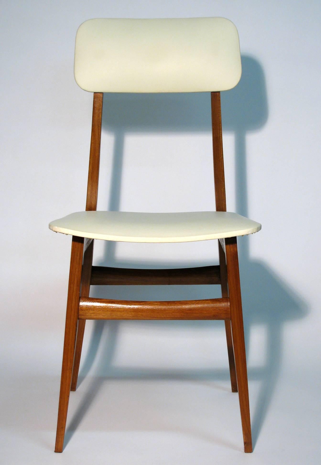 Mid-Century Modern Italian Modernist Chair For Sale