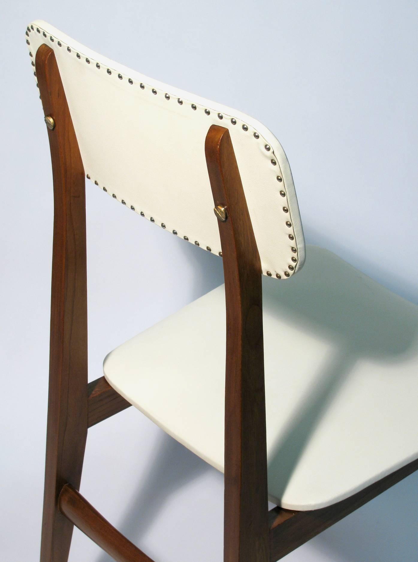 Italian Modernist Chair In Excellent Condition For Sale In Austin, TX