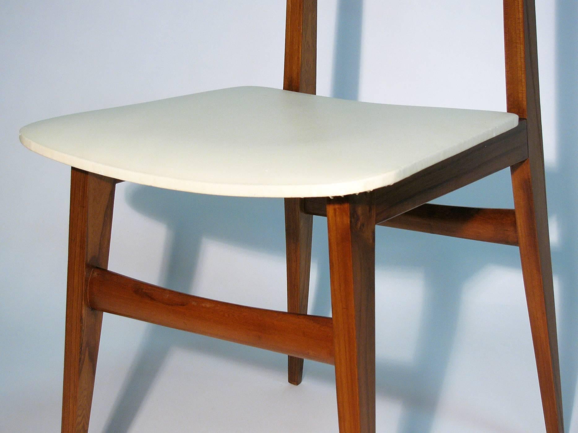 20th Century Italian Modernist Chair For Sale