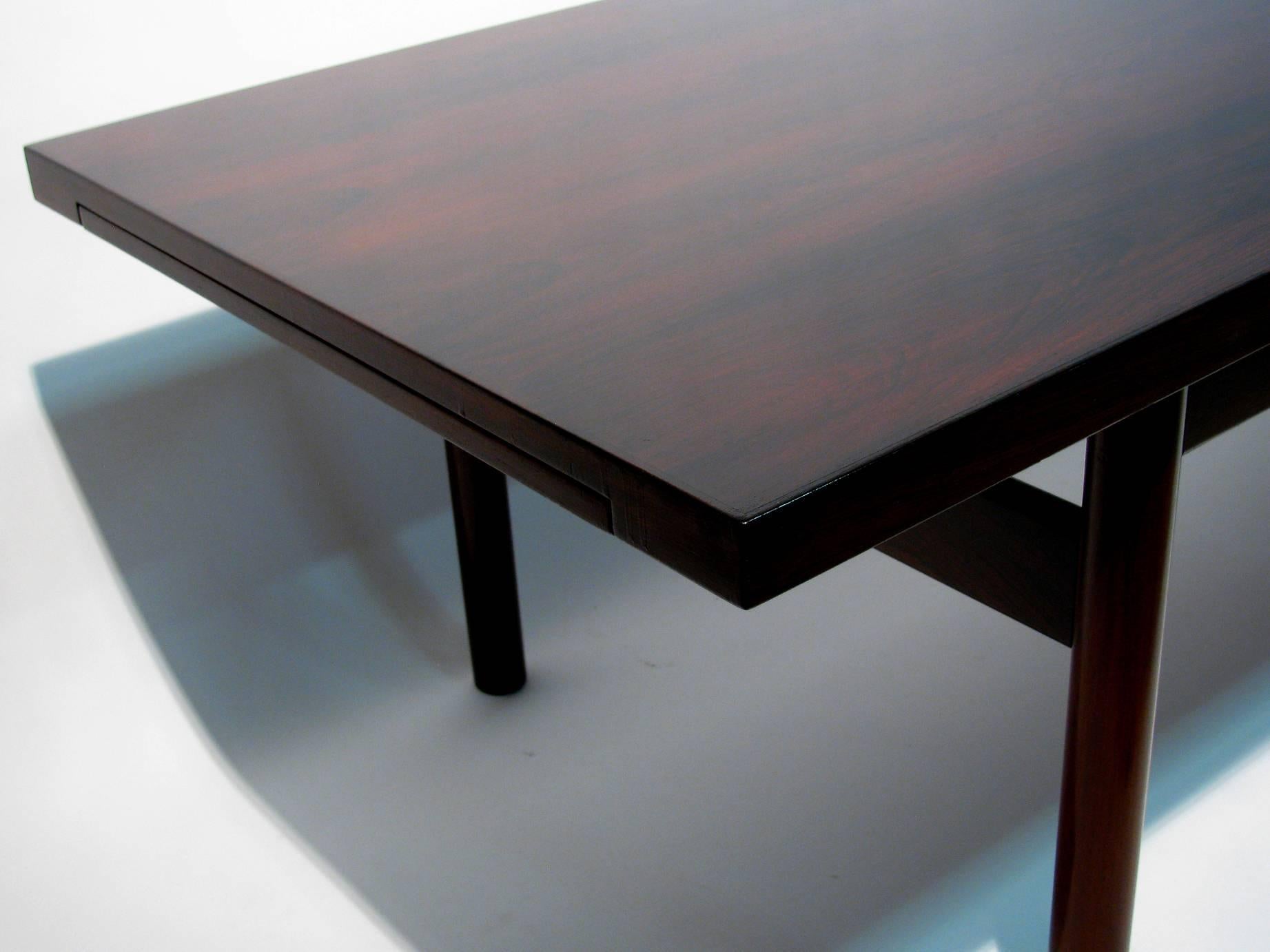 Mid-Century Modern Danish Modern Rosewood Coffee Table with Extending Top