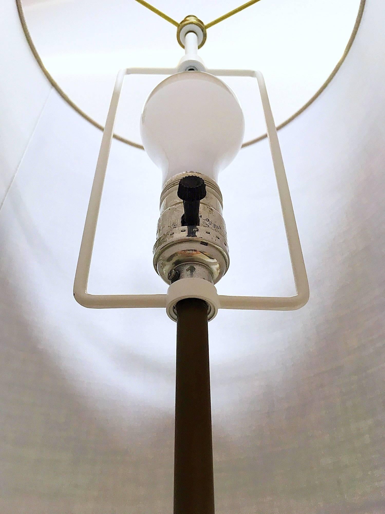 Mid-Century Modern Modernist Adjustable Floor lamp by Laurel For Sale