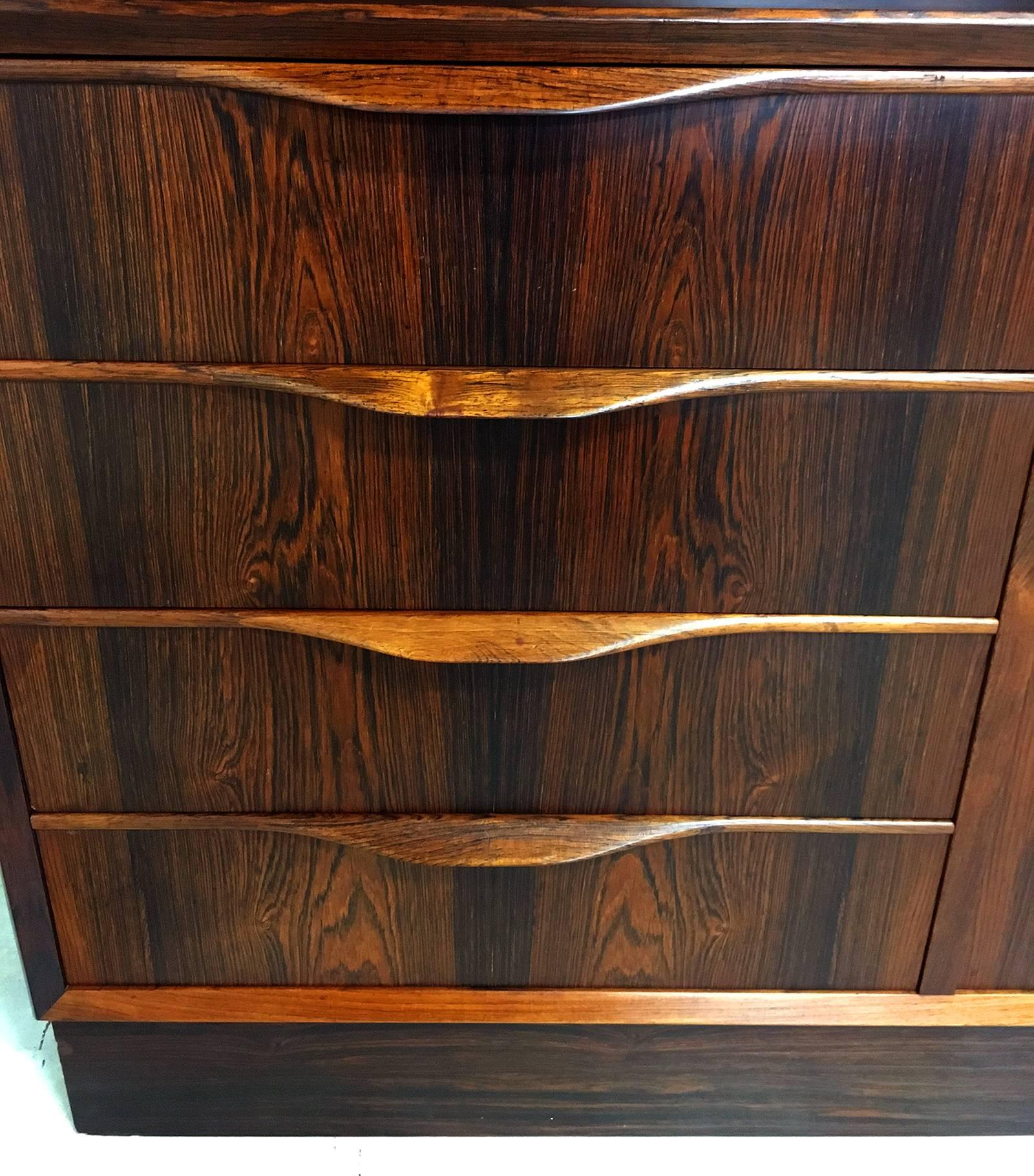 Danish Modern Rosewood Bookcase Cabinet For Sale 1