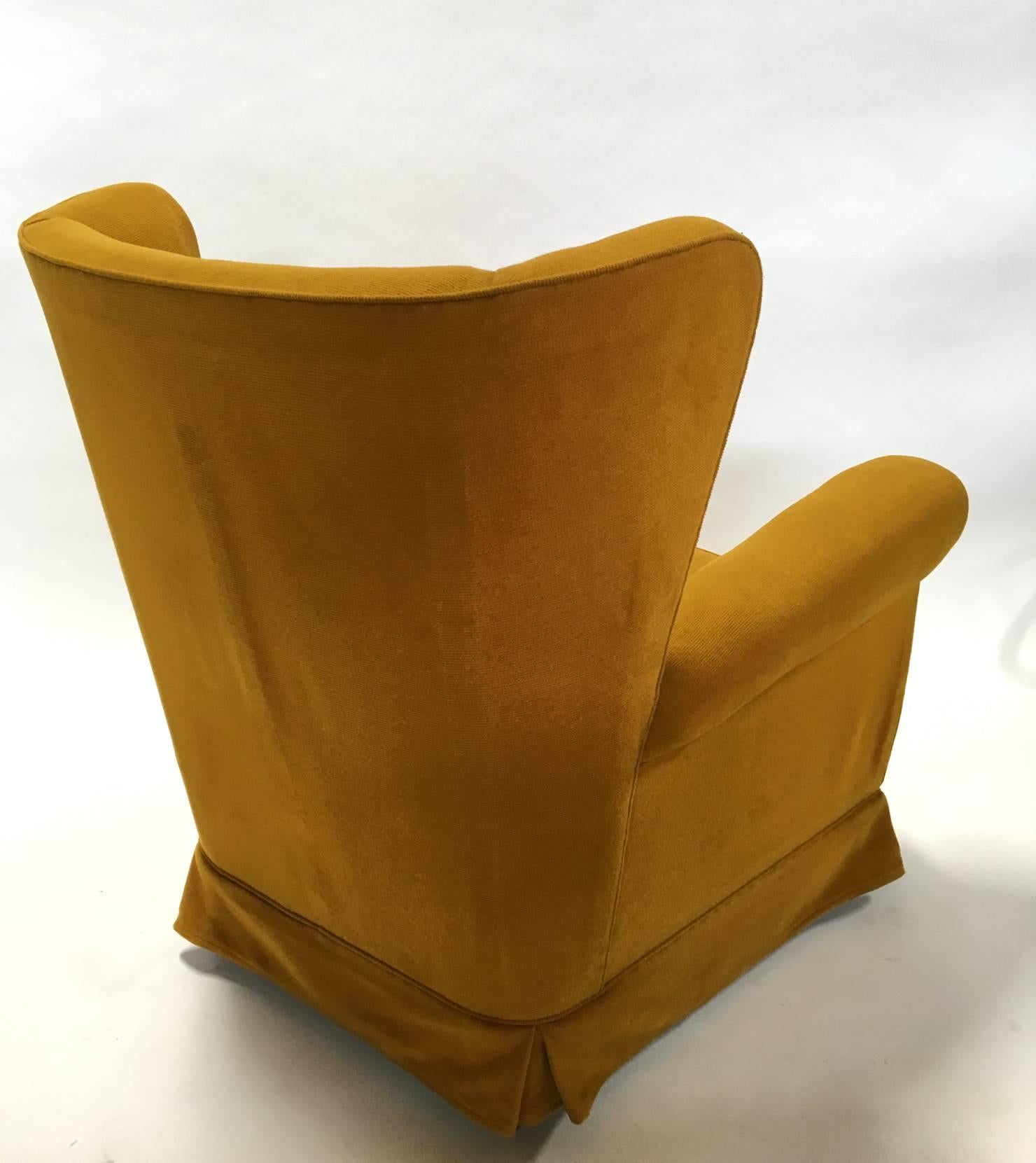 Mid-20th Century Italian Wing Back Lounge Chairs, Pair For Sale