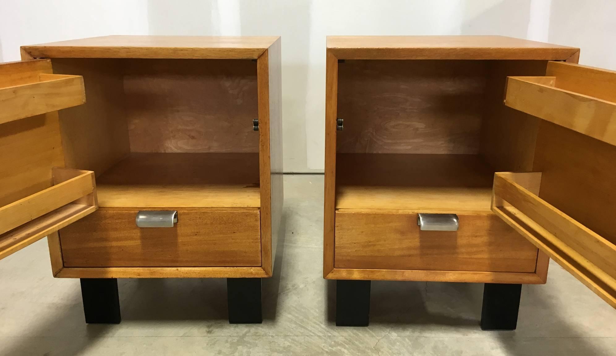 Mid-20th Century Pair of George Nelson Primavera Bedside Cabinets For Sale
