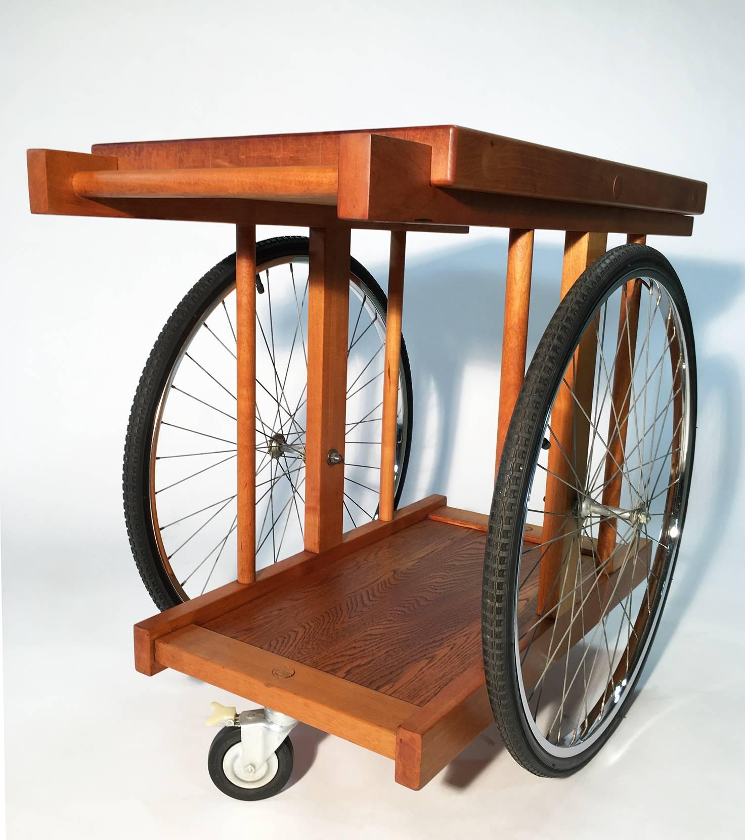 California Design Bar Cart by Bill W. Sanders In Good Condition For Sale In Austin, TX